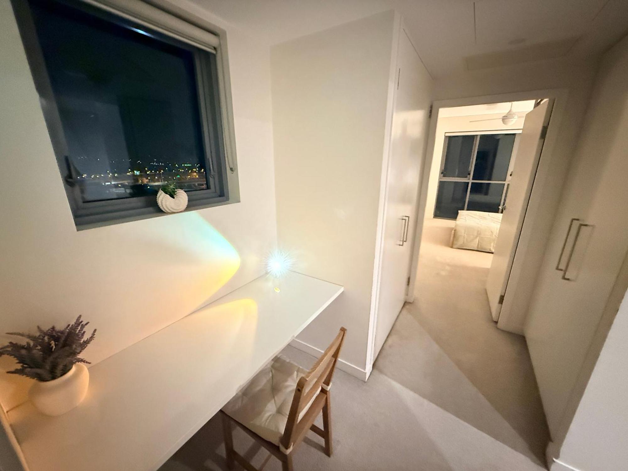 Apartment Amorphous Sky *