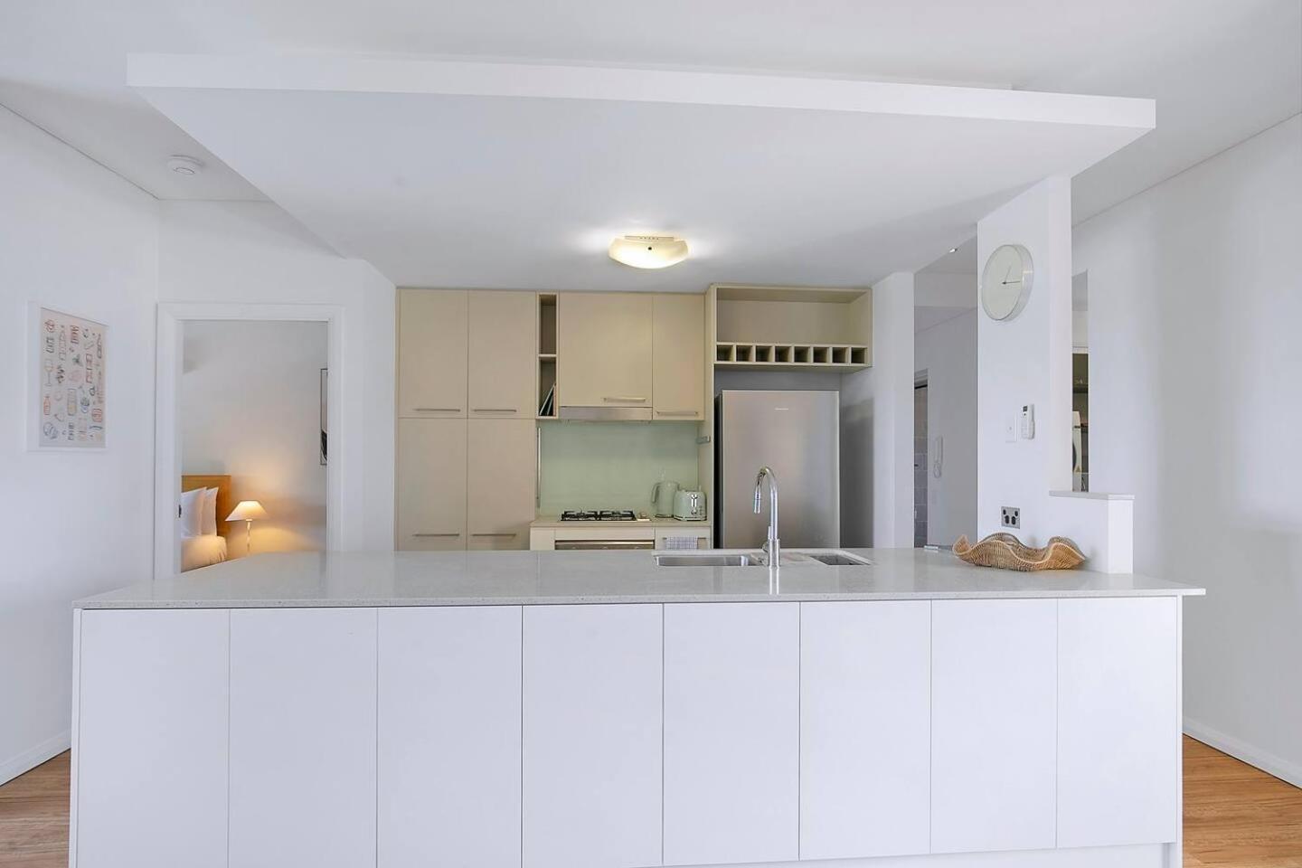 Apartment Bulimba Solace - Poolside Living By River