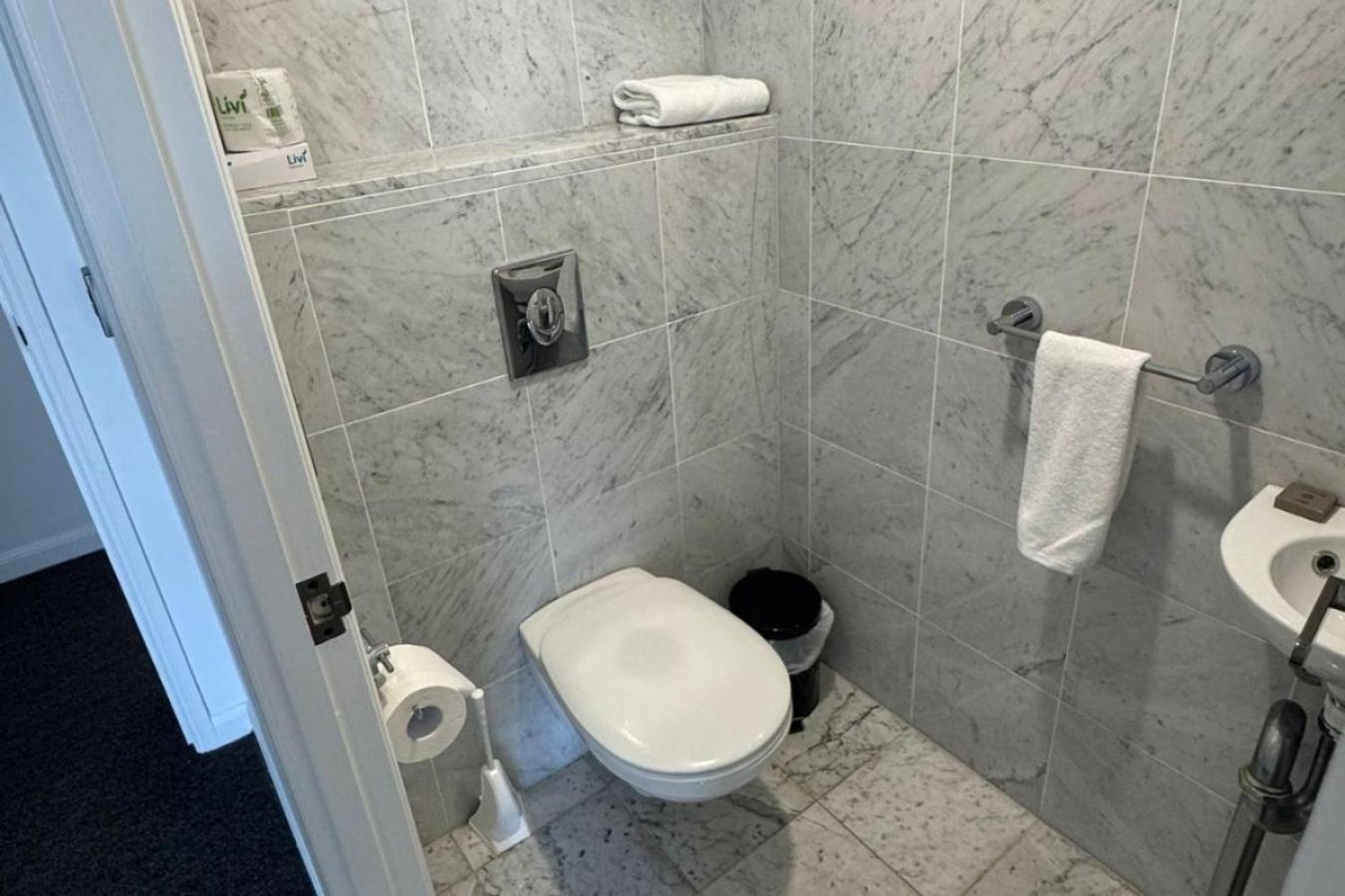 Contemporary 3br Getaway In Cbd *