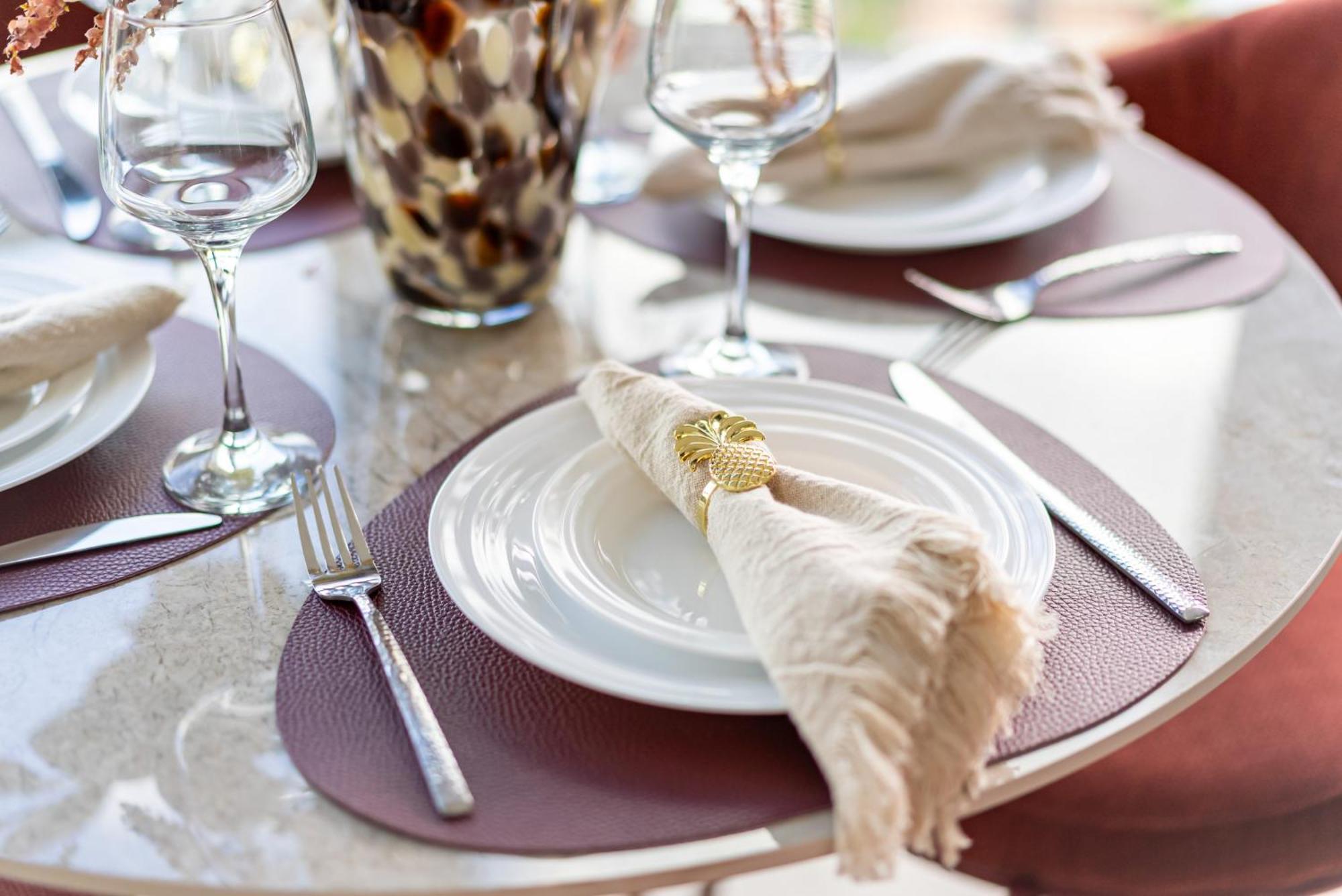 Apartment 1bedroom Sip In Style In Queens Wharf - Level 33 With And River View *