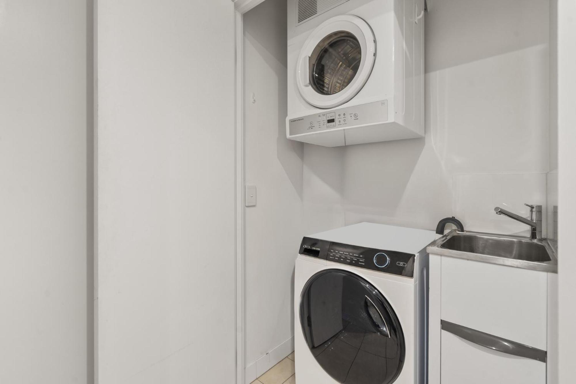 Stylish 2-bed In South *