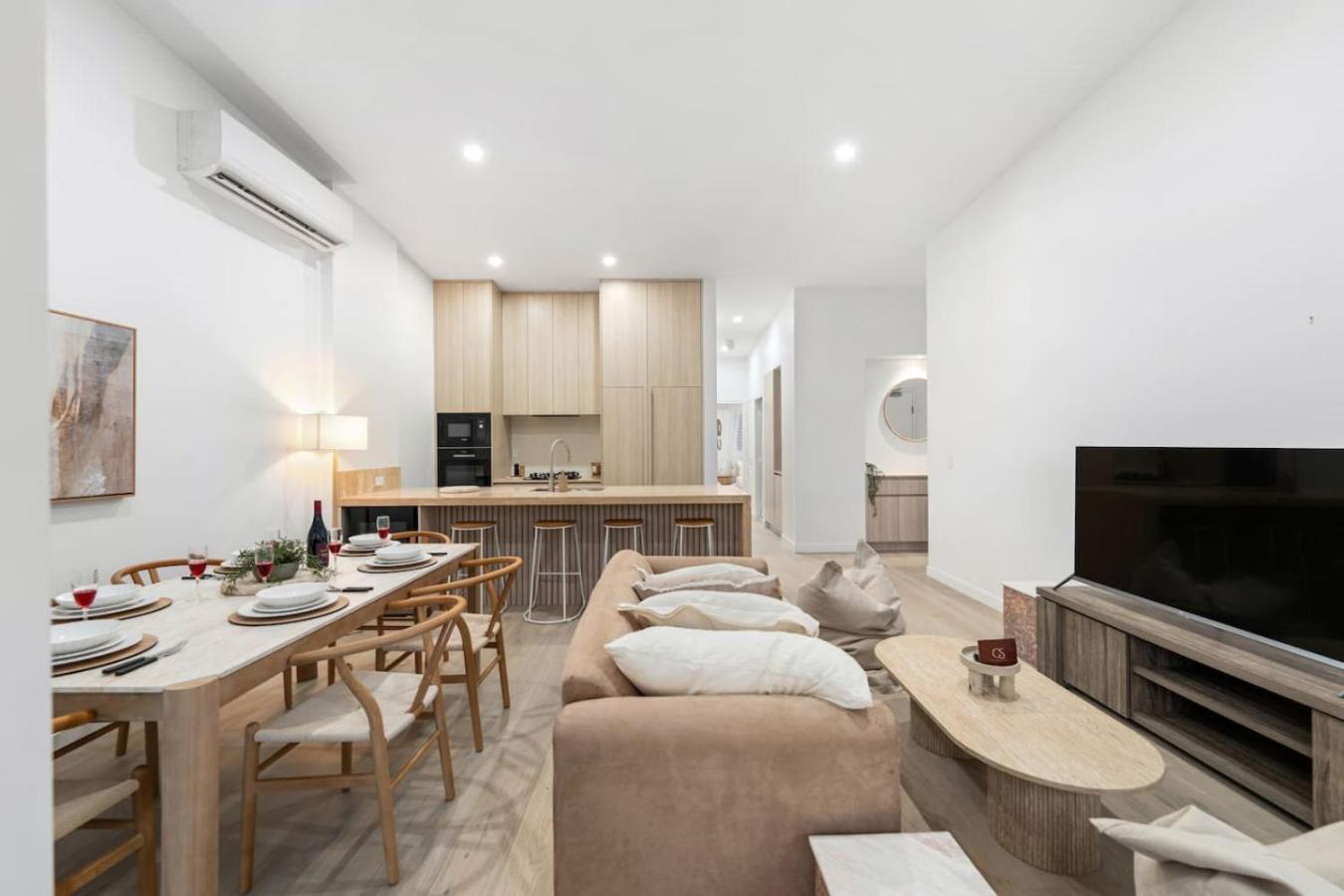 Apartment Dune Designer 2 Bedroom With River Views Parking Pool Brisbane