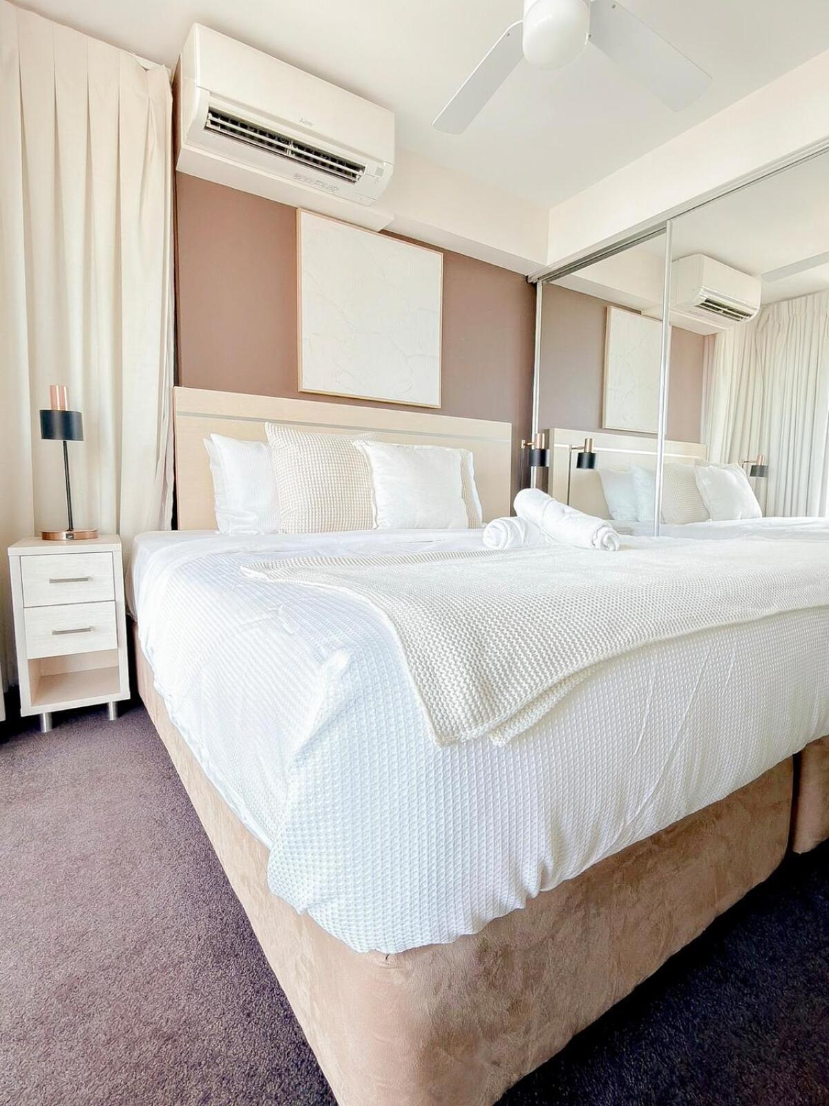 Direct Story Bridge Views - Sleeps 6 - Parking - Brisbane