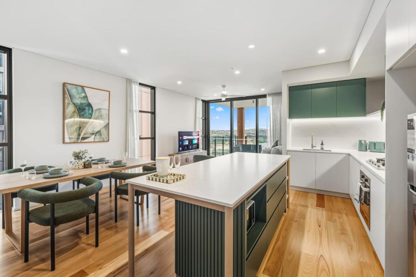 Modern 2br Retreat Heart Of Vibrant West End Apartment Brisbane