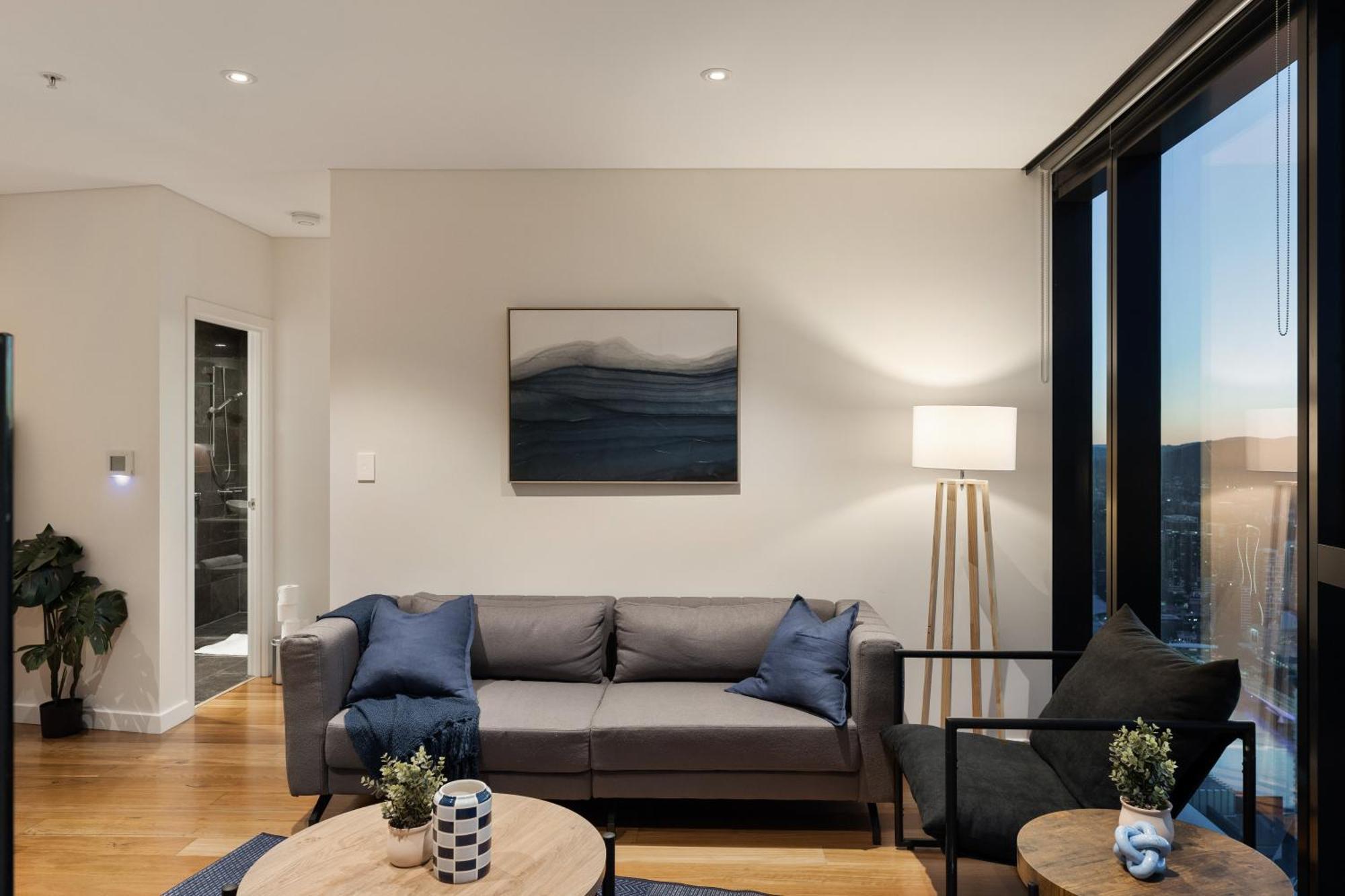 Apartment Skytower 72nd Floor 3br With Parking, Pool And Gym Brisbane