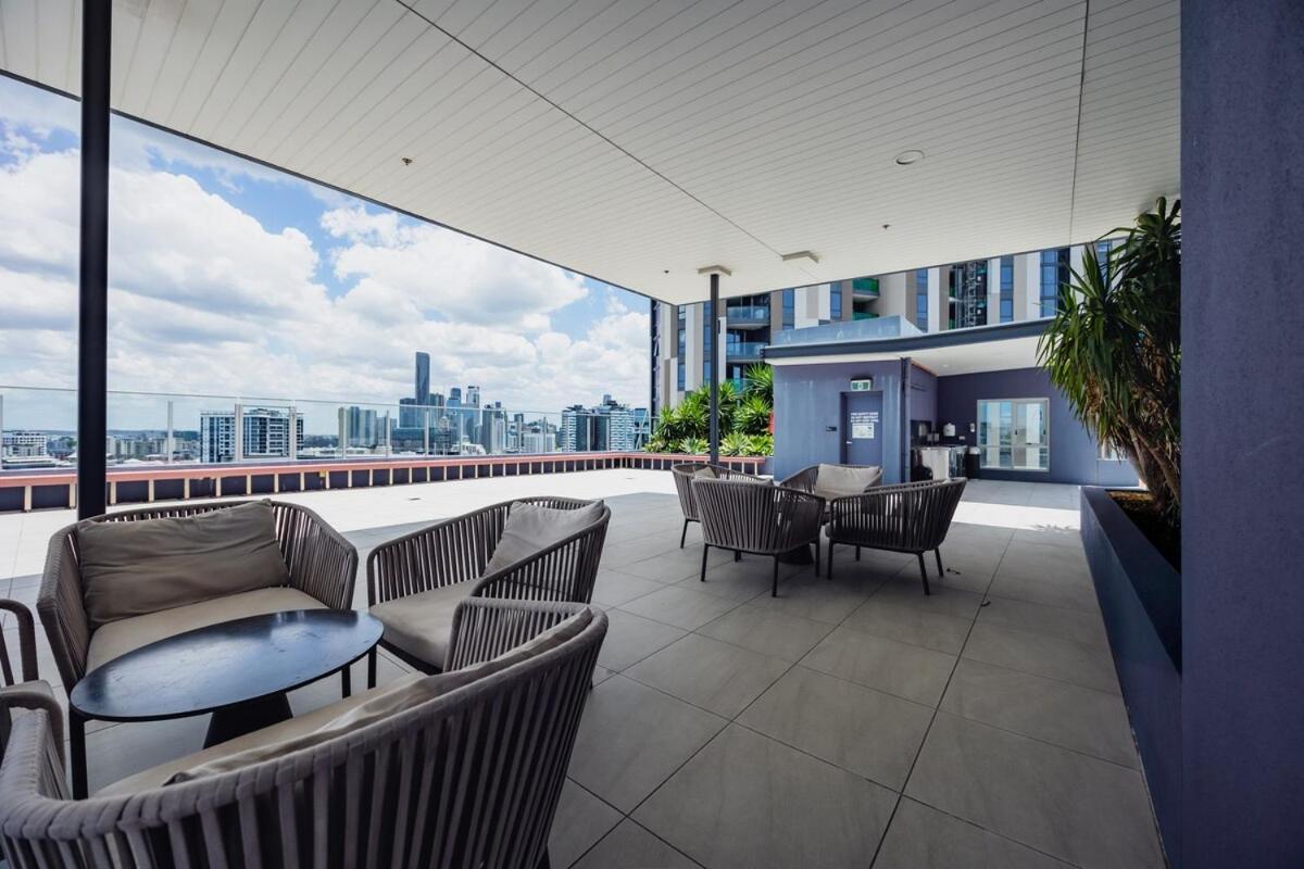 Apartment Exec Walk To Rna & King St, Pool, Gym, Parkng Brisbane