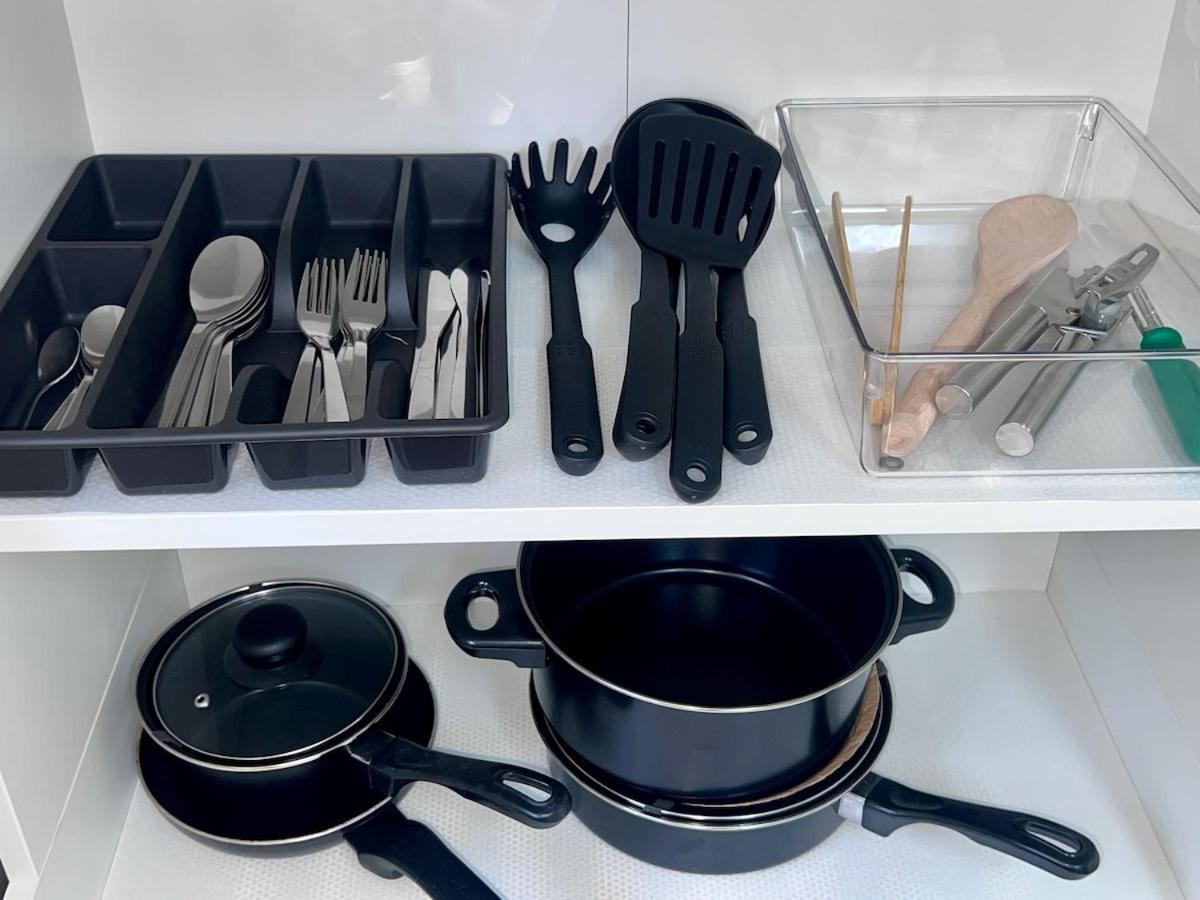 U5-traditional Qld Unit With Backyard-fresh-quiet Leafy Centre-newac Smarttv * Brisbane