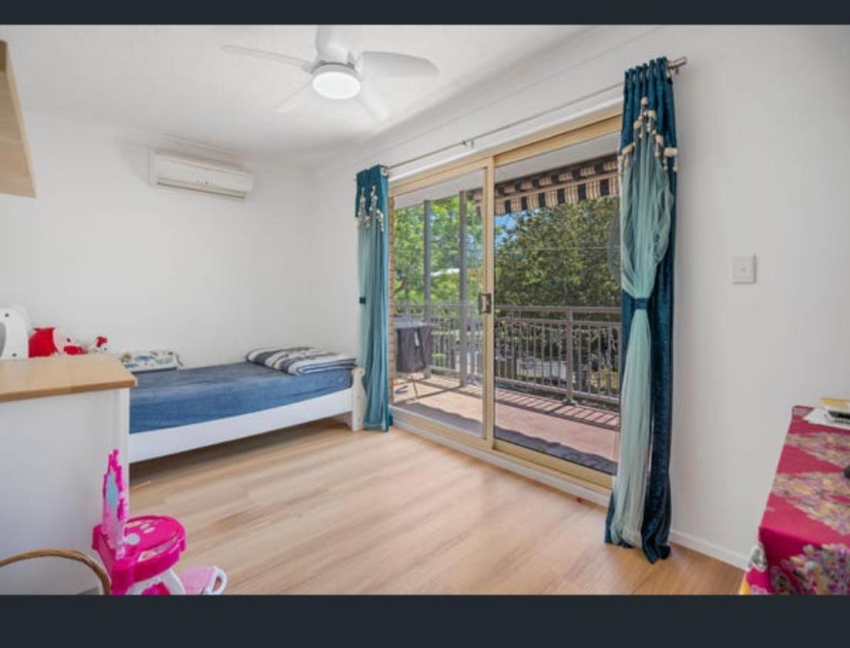 In Saint Lucia Apartment Brisbane