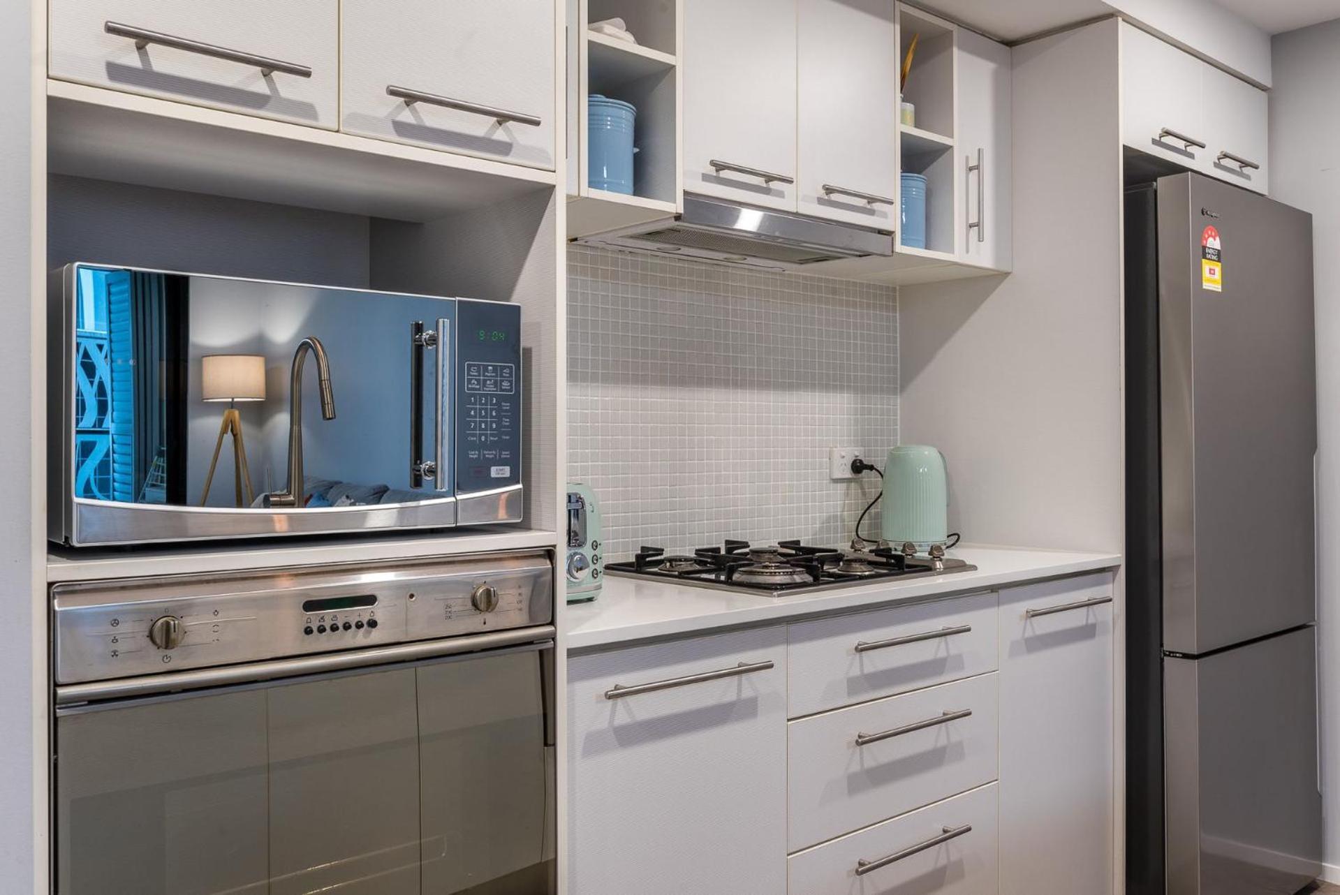 Apartment Skyline Escape - Pool, Gym & Sauna *