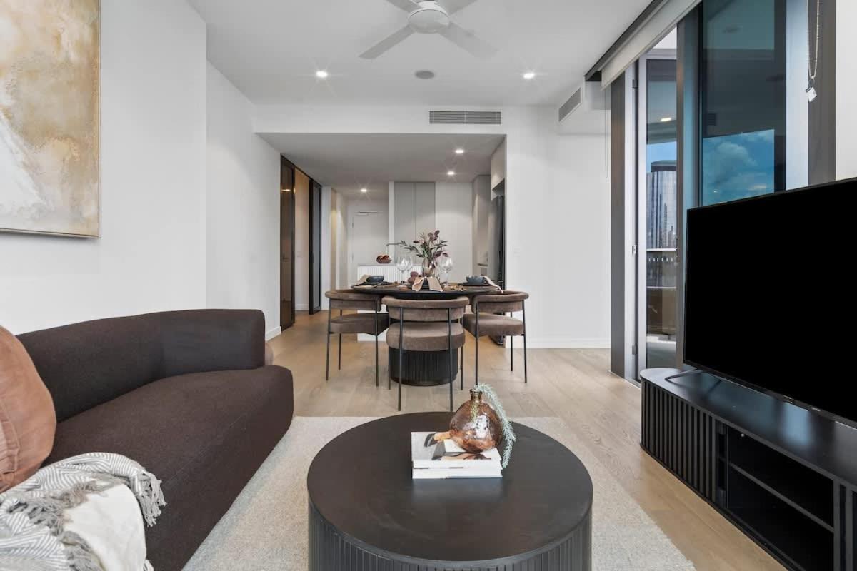 Queens Wharf Residences - Stunning River & Views Apartment