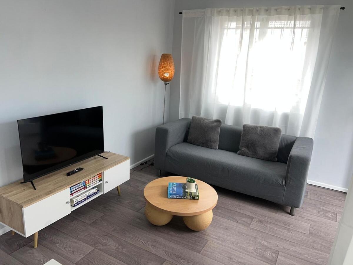 Apartment U2 Cute Fresh Unit Quiet Centre Newac Smarttv *
