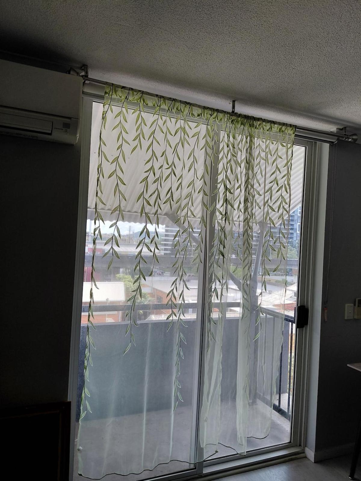 Riverfront Duplex With Unbeatable Connectivity Apartment