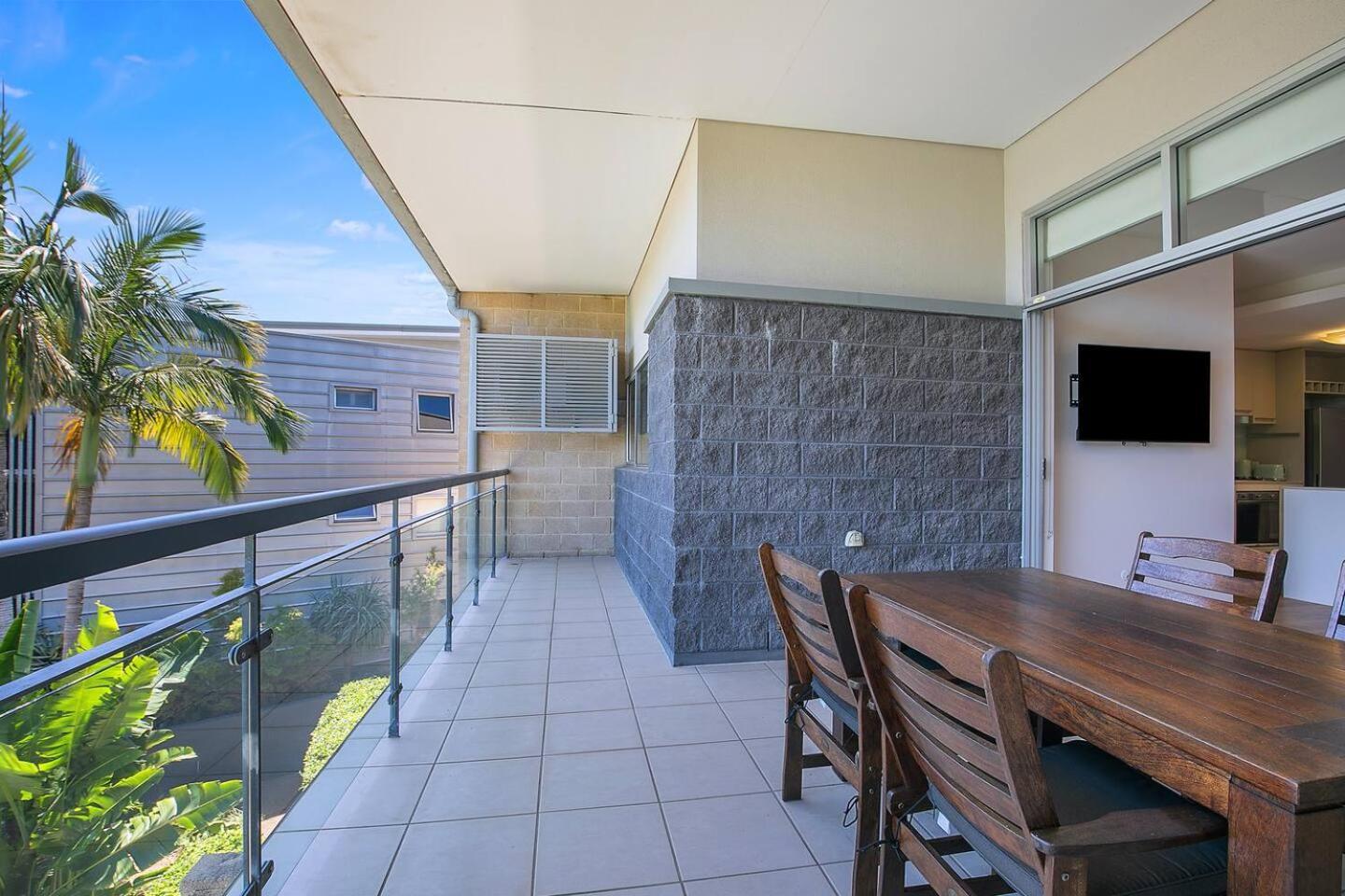 Bulimba Solace - Poolside Living By River Brisbane