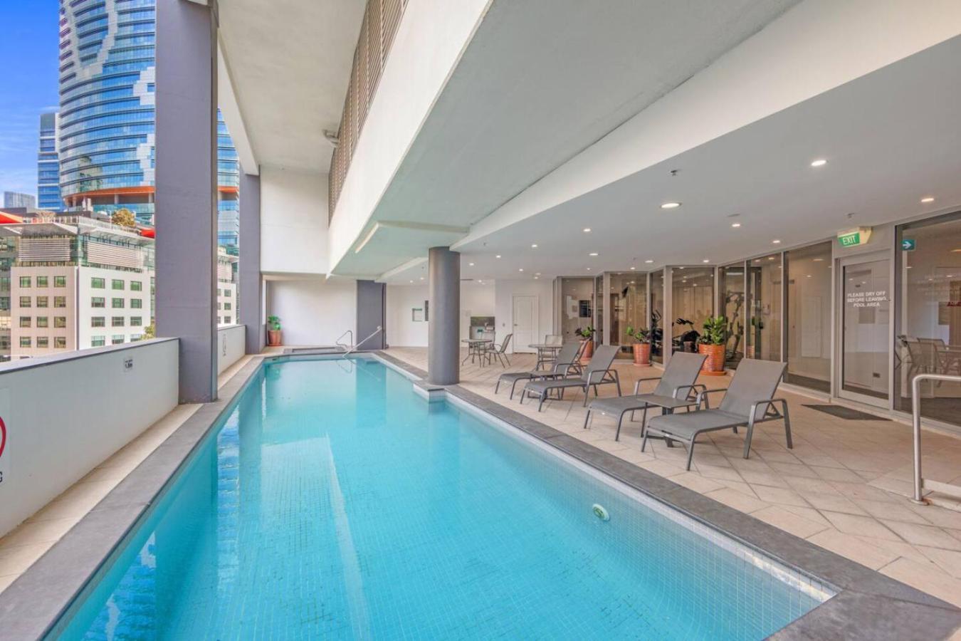 Contemporary 3br Getaway In Cbd Apartment *