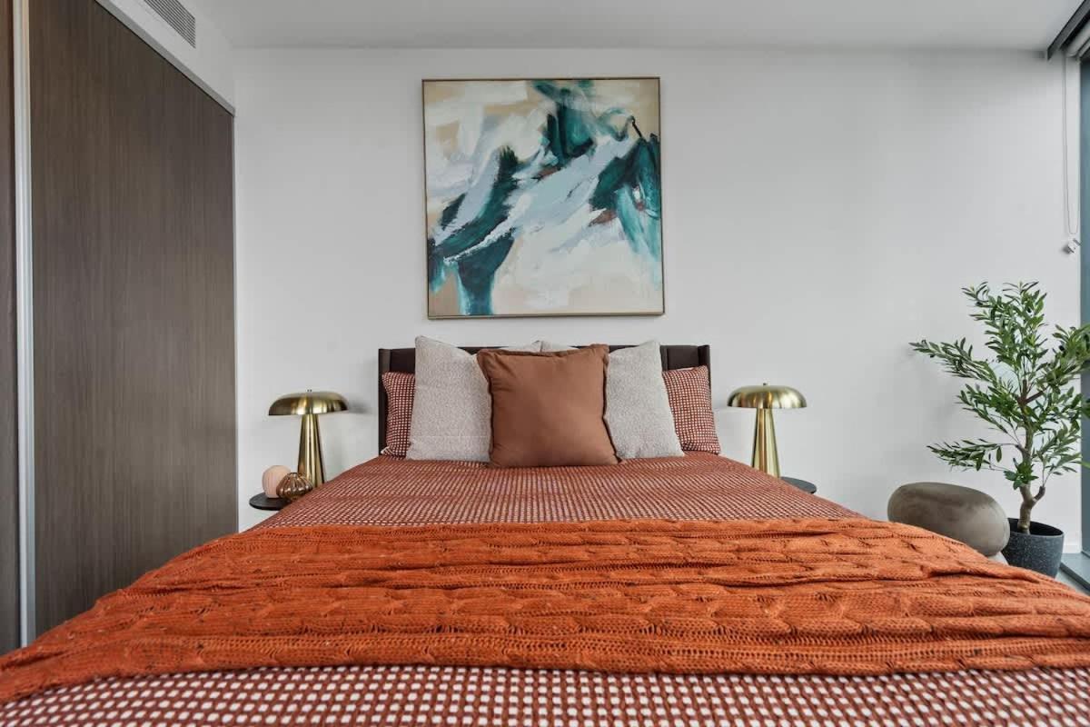 Queens Wharf Residences - Stunning River & Views