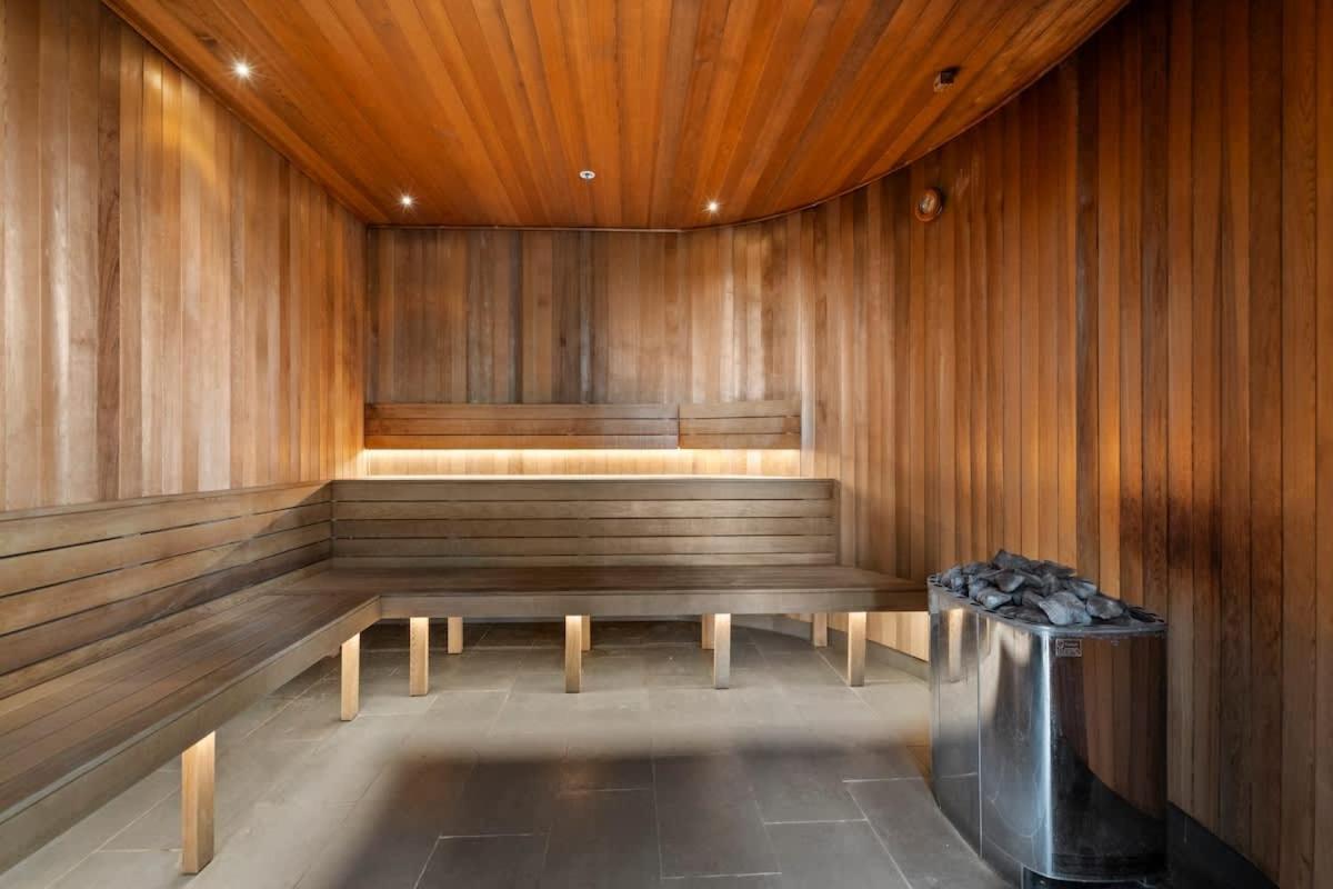 Queens Wharf Residences - Stunning River & Views