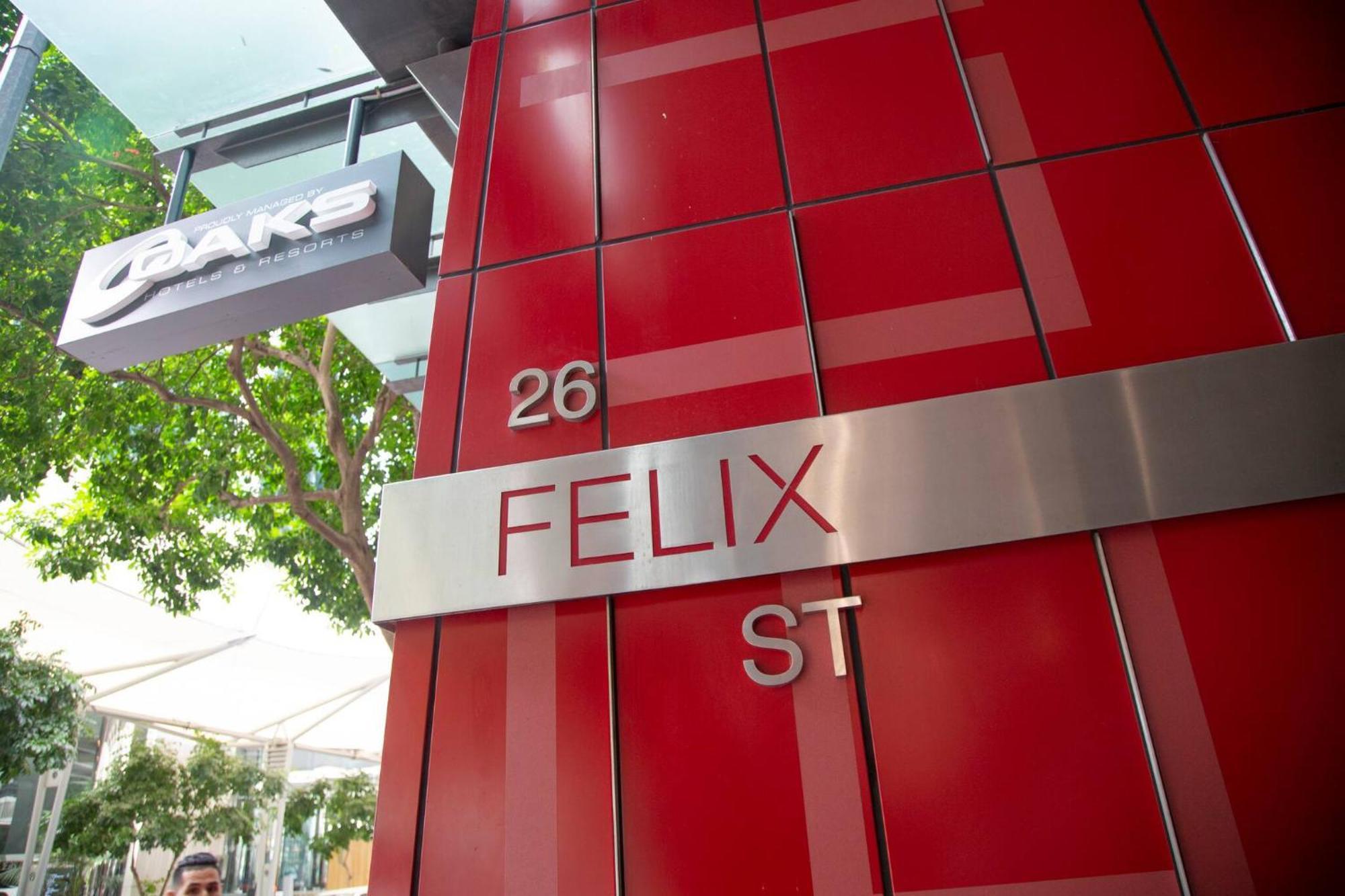Story Bridge Views In Cbd *
