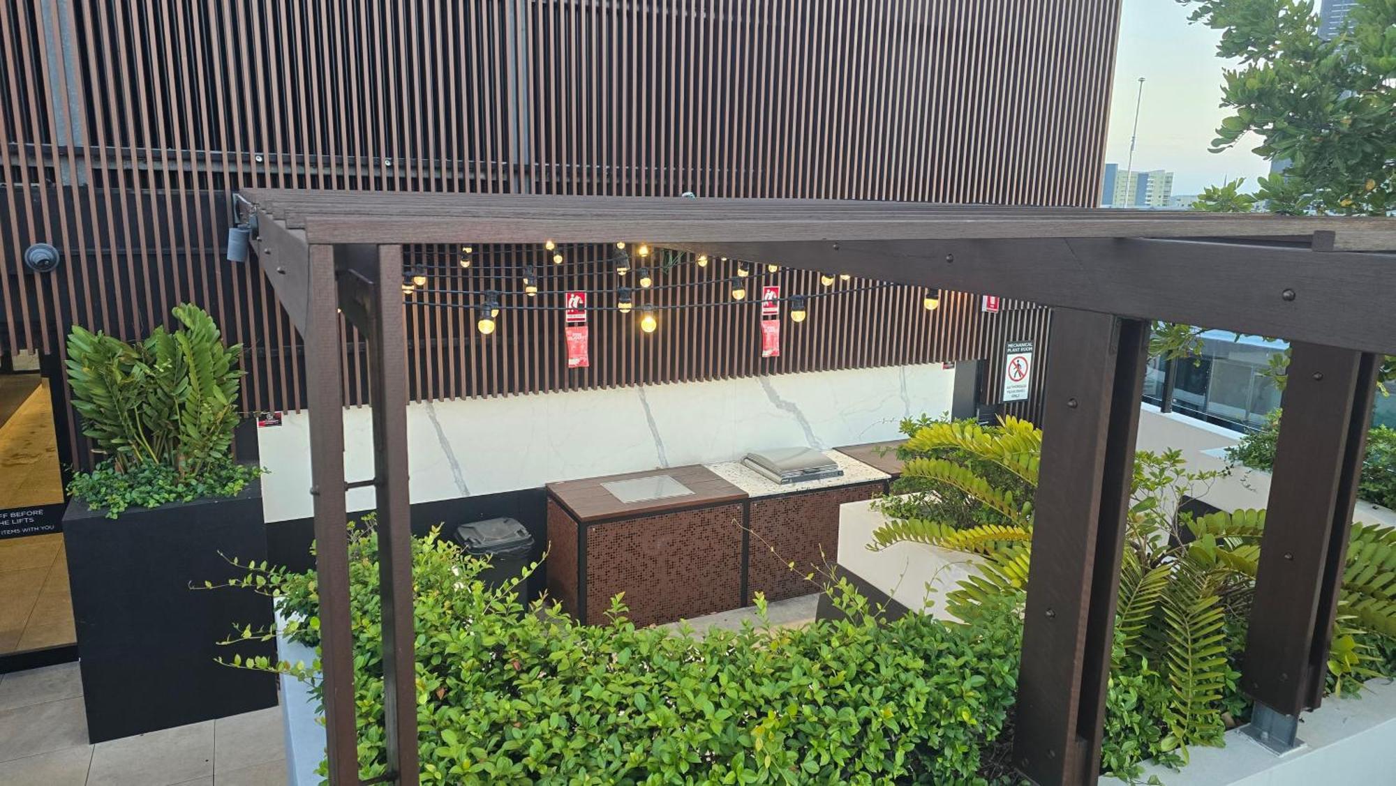 Fv 1br With Rooftop Pool *