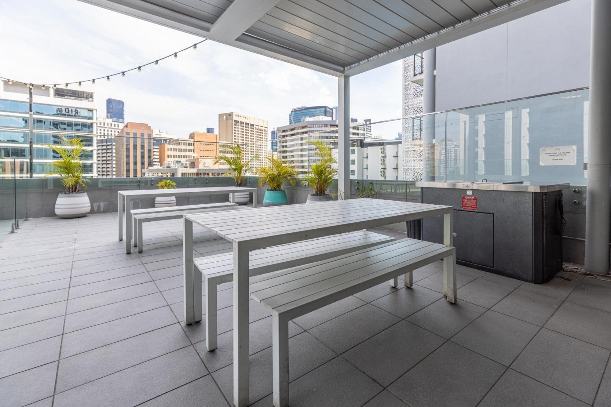 Stylish 2br Cityside With Pool, Gym And Parking Apartment *