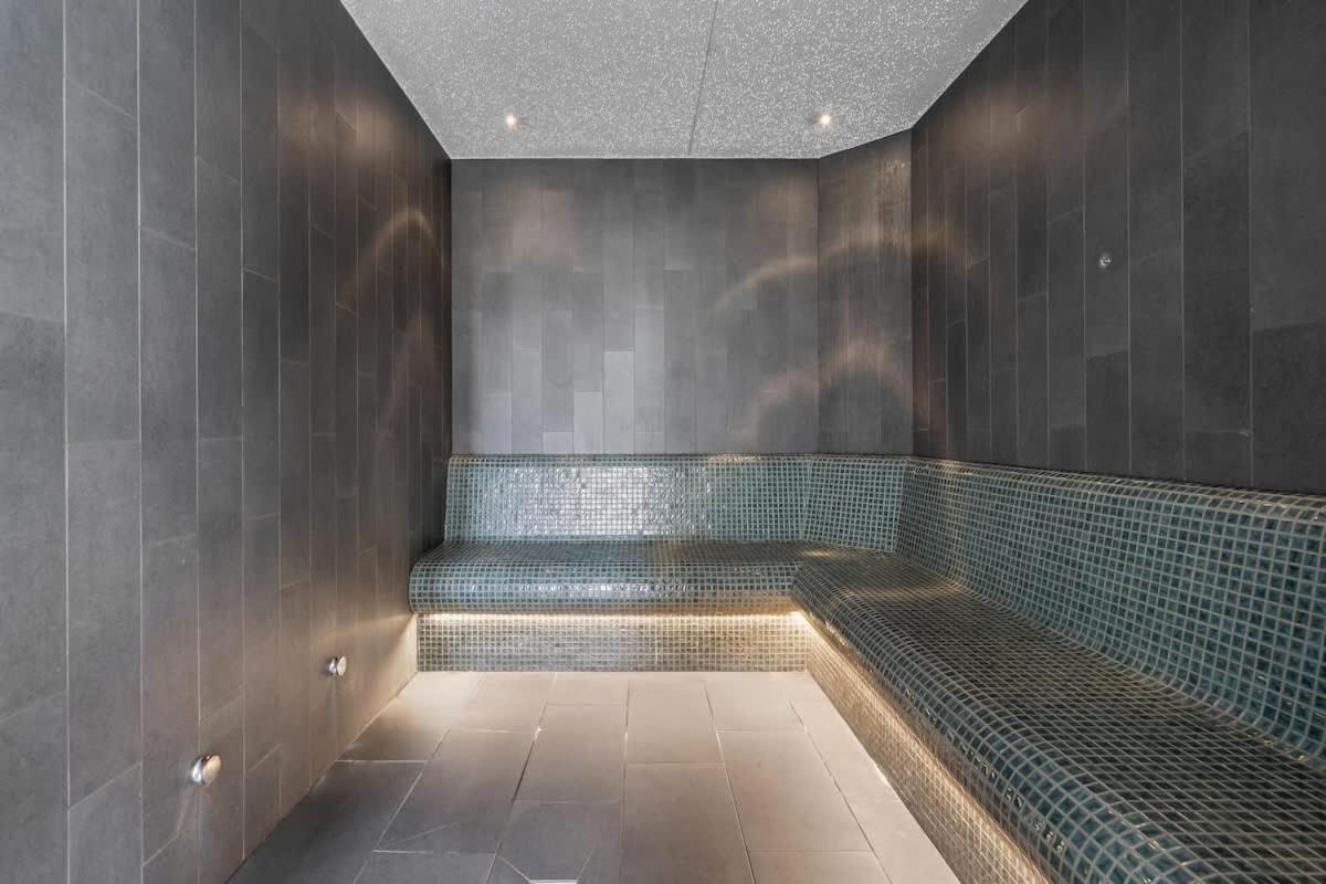 Apartment Queens Wharf Residences - Stunning River & Views Brisbane