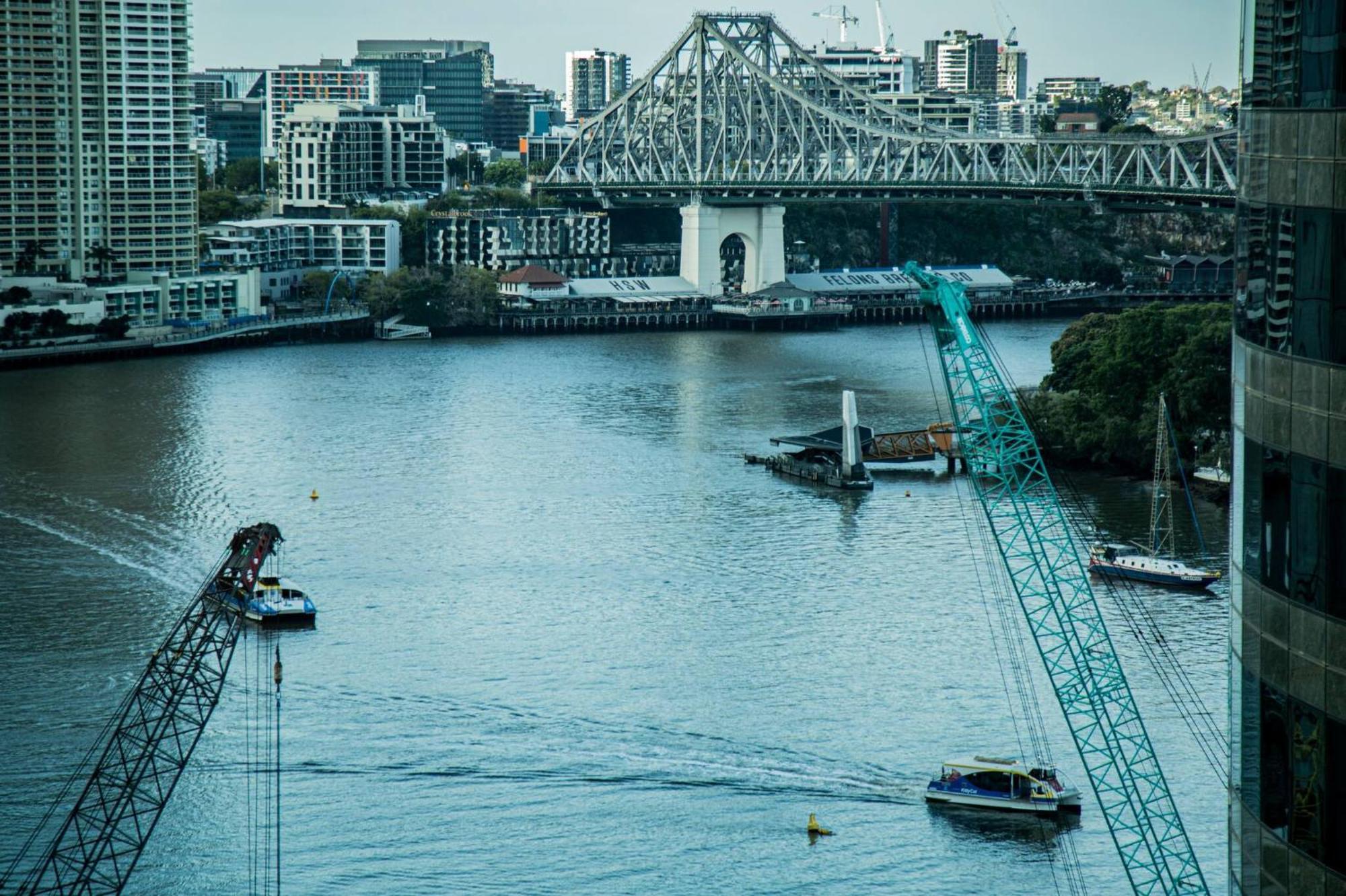 Story Bridge Views In Cbd * Brisbane