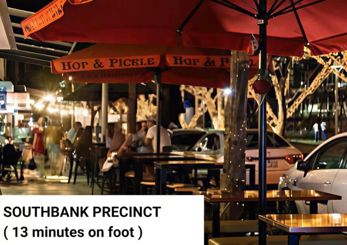 Level 10 Views 2br With Private Balcony & Parking *