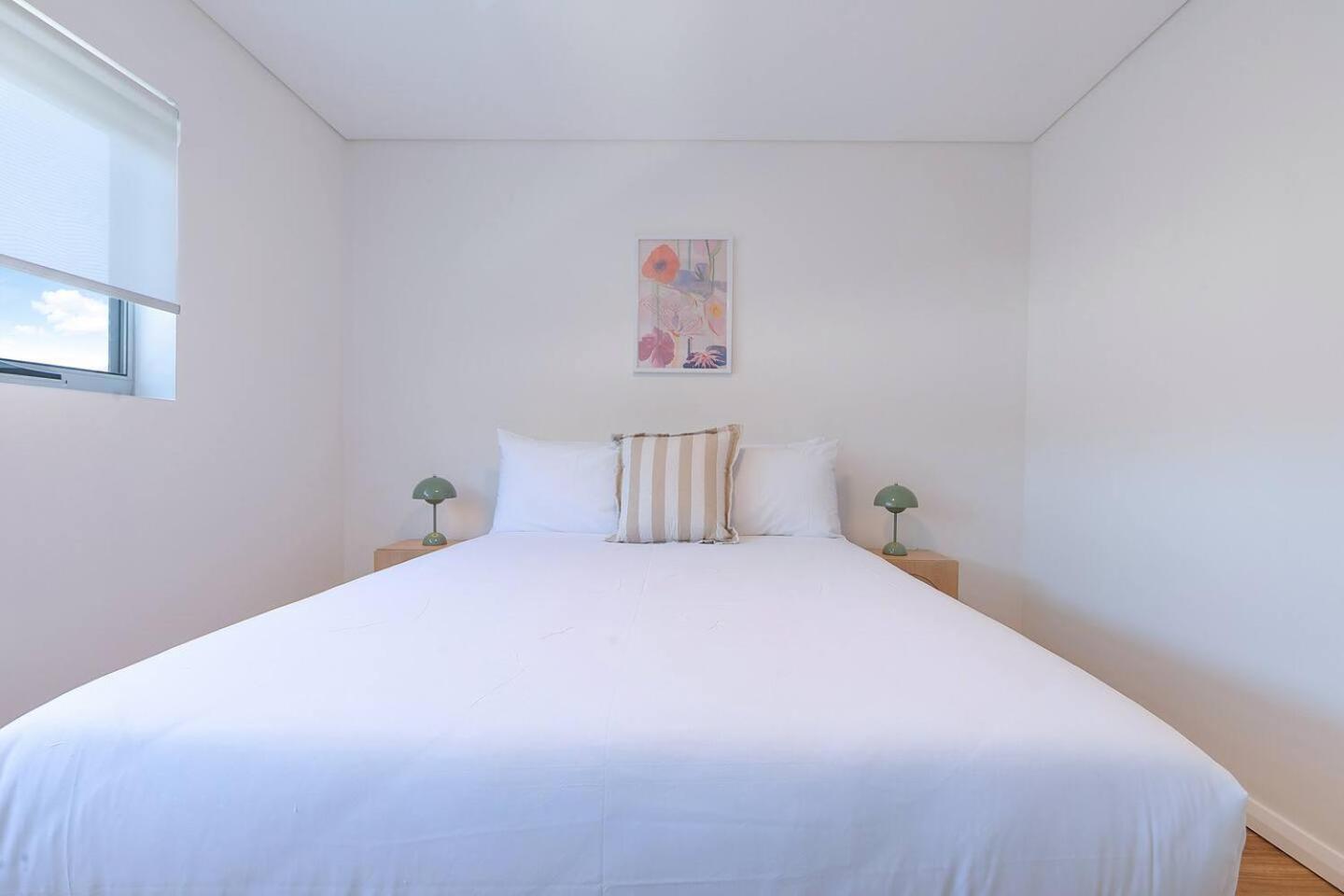 Bulimba Solace - Poolside Living By River * Brisbane