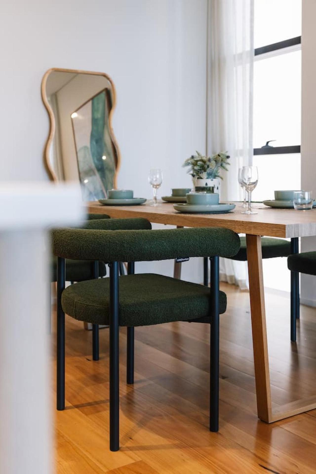 Modern 2br Retreat Heart Of Vibrant West End Apartment Brisbane