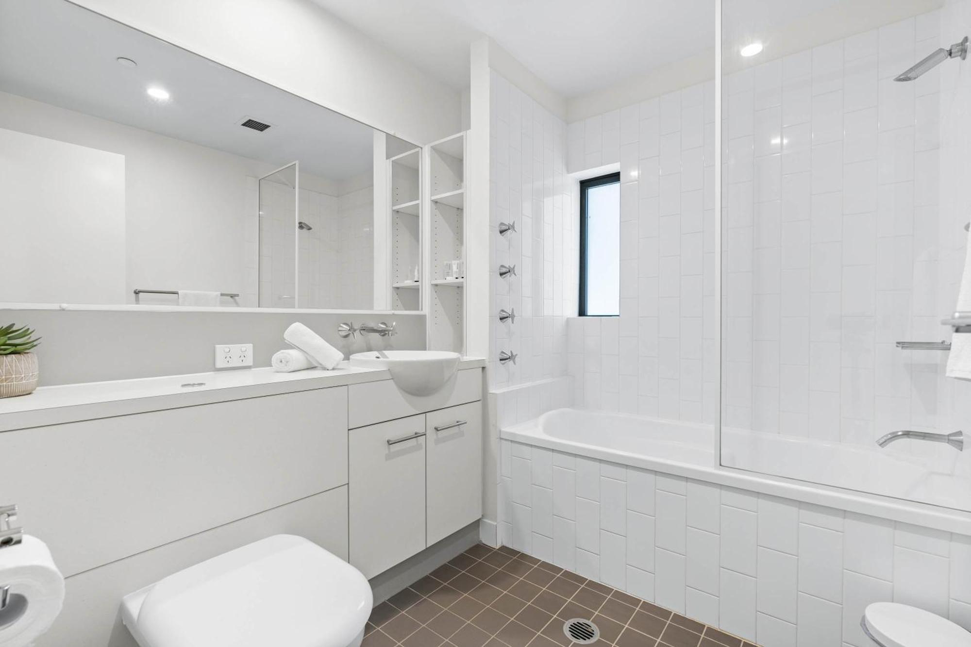 2-bed With River Views Apartment Brisbane