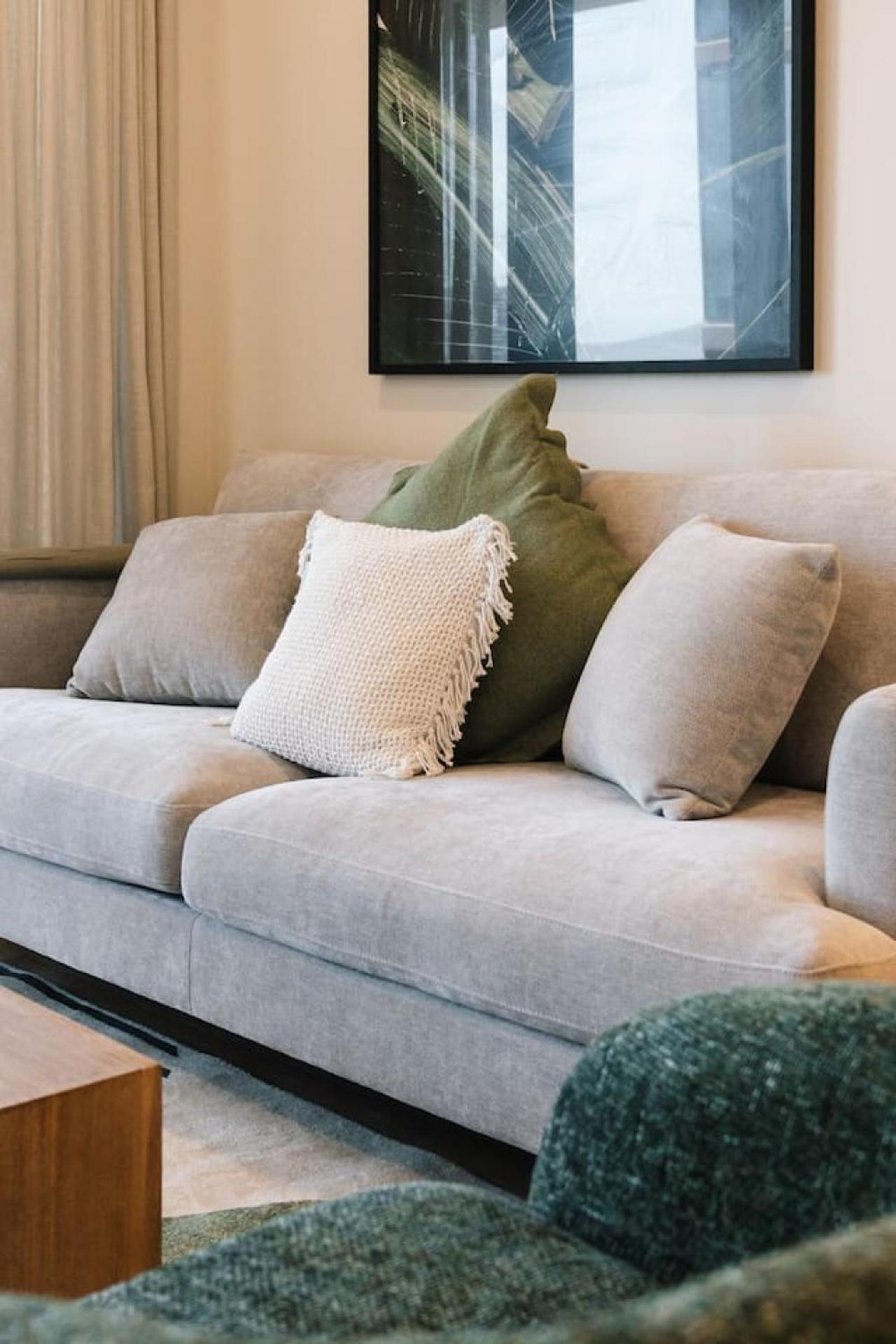 Apartment Modern 2br Retreat Heart Of Vibrant West End