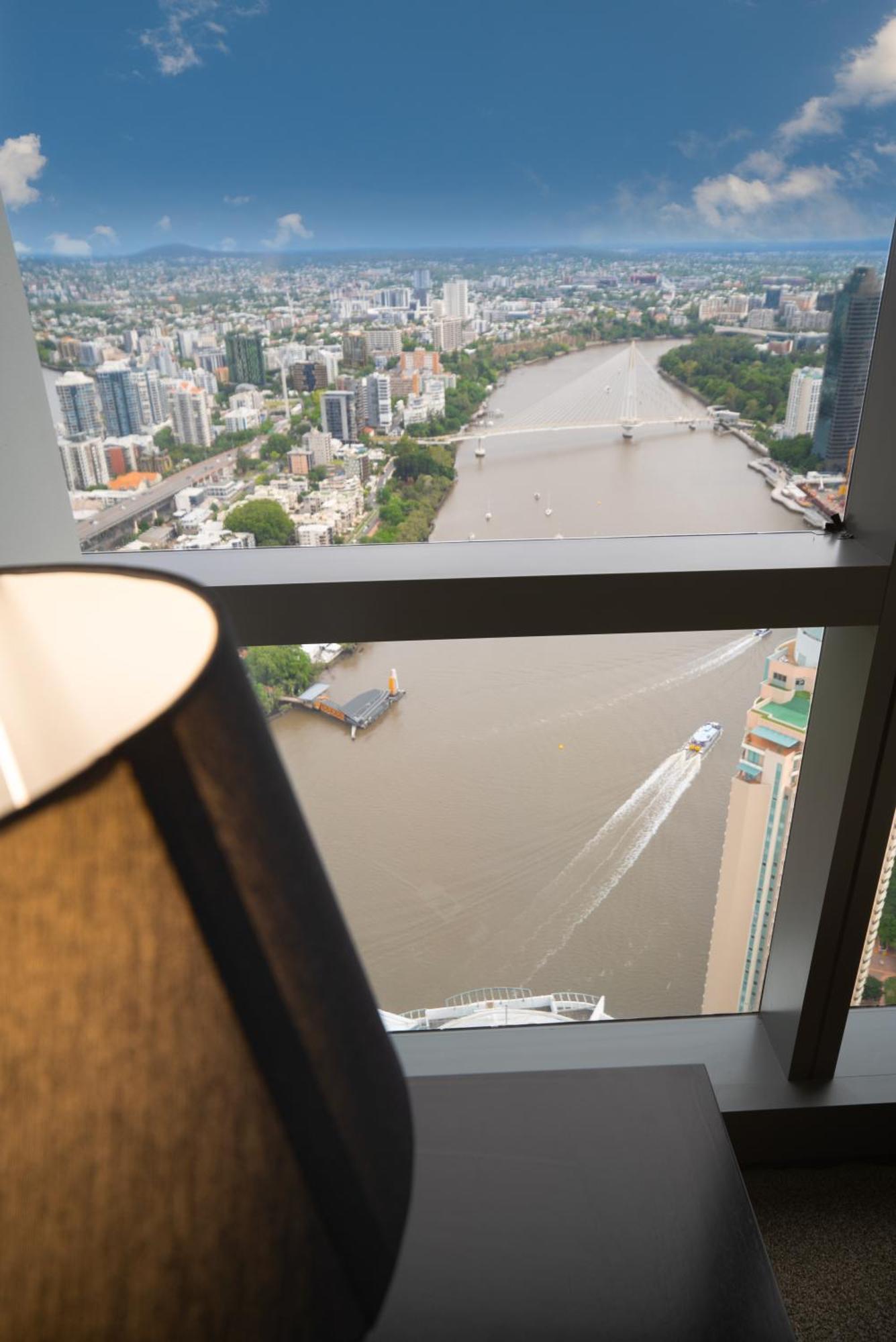 Dreamy Skyline Views-pool Sauna Gym-meriton Soleil *