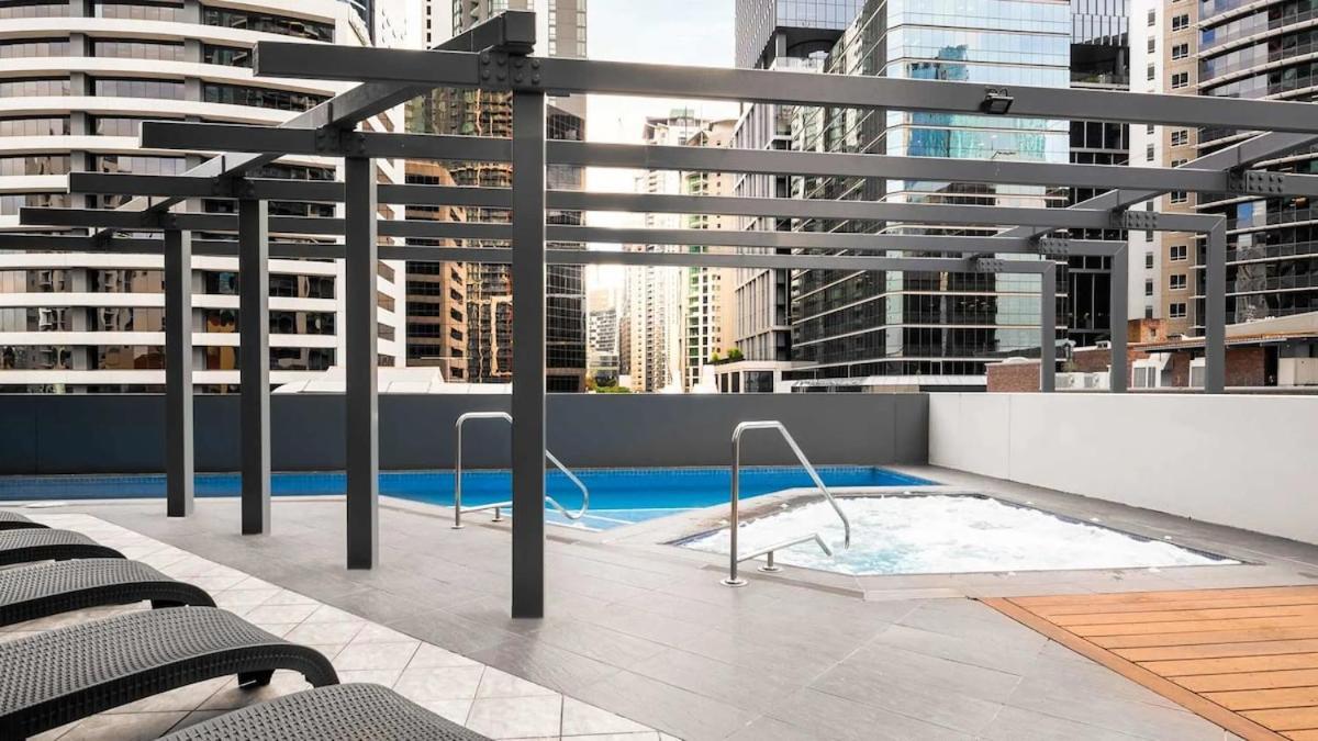 Cbd - Free Parking - Pool Gym - 4 People Apartment