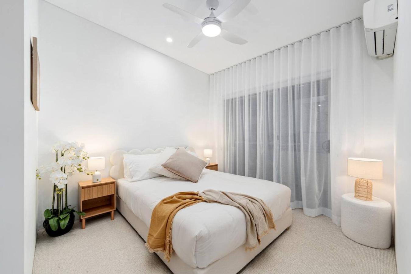 Dune Designer 2 Bedroom With River Views Parking Pool *