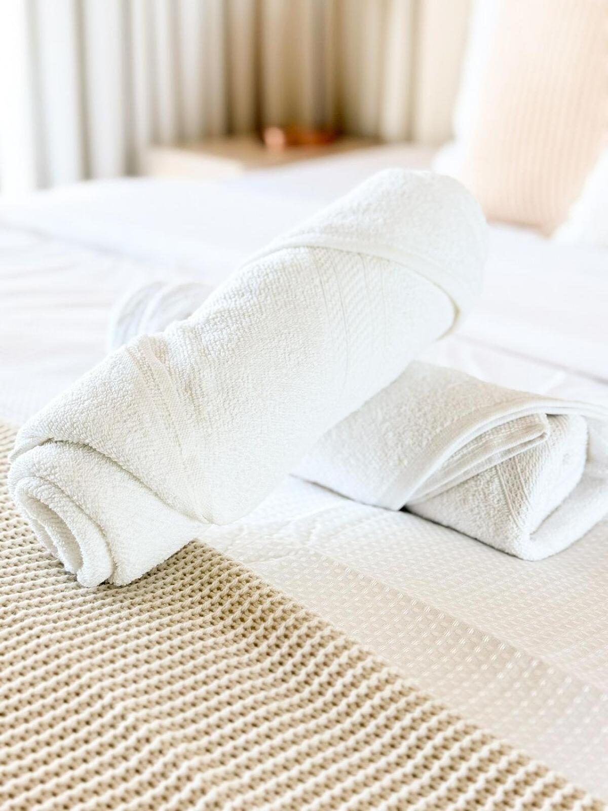 Apartment Direct Story Bridge Views - Sleeps 6 - Parking - Brisbane