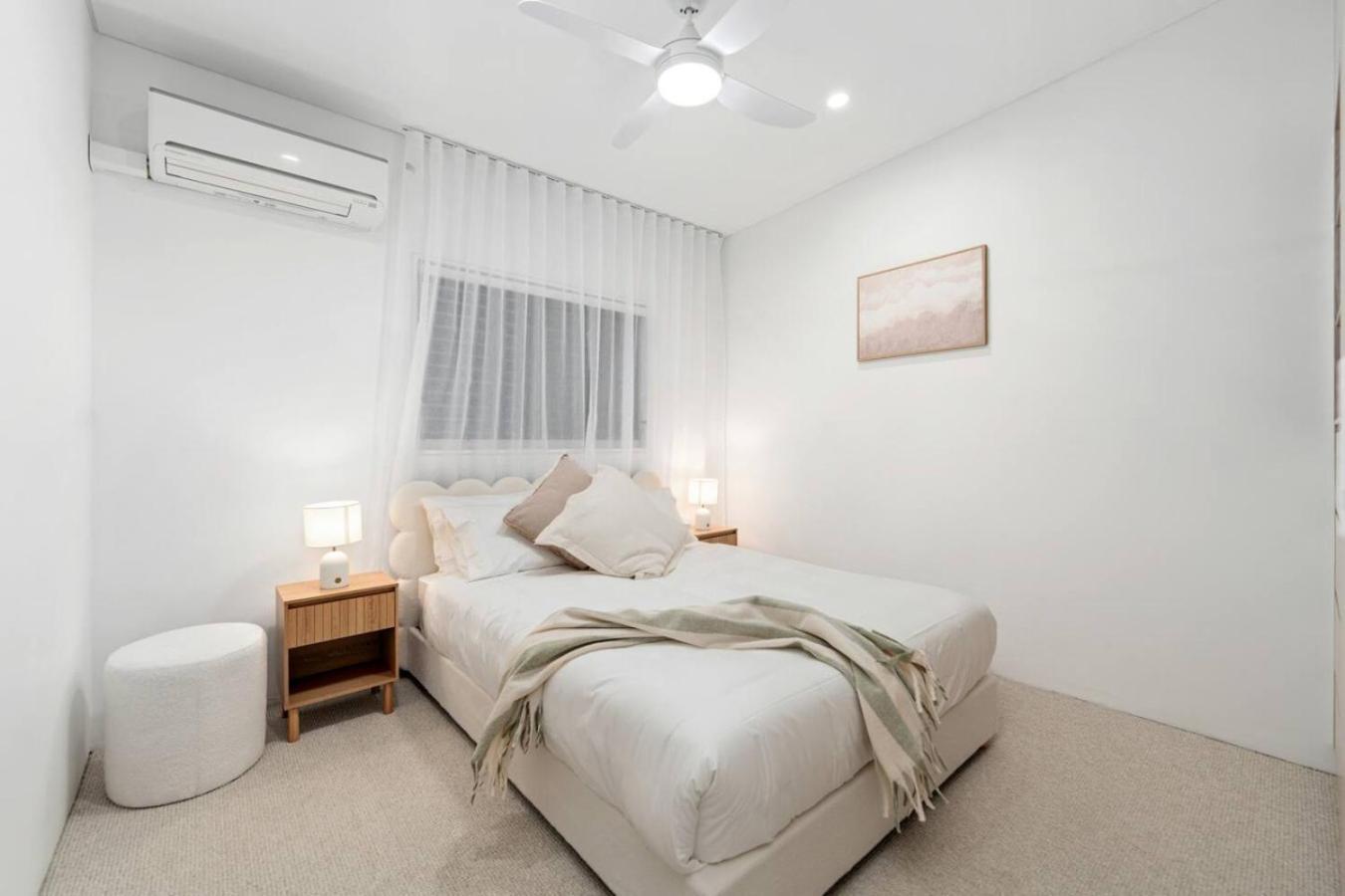 Dune Designer 2 Bedroom With River Views Parking Pool Apartment *