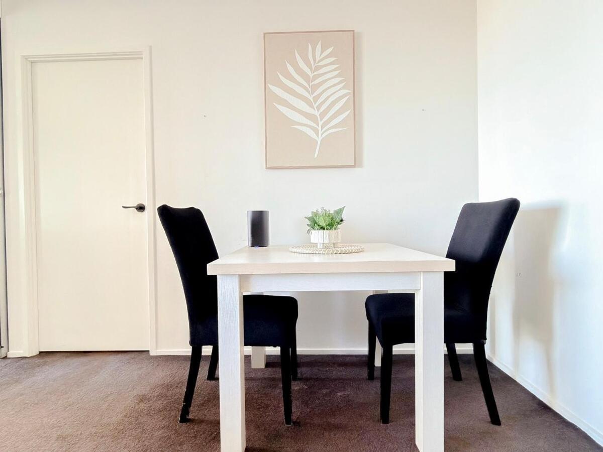 Direct Story Bridge Views - Sleeps 6 - Parking -