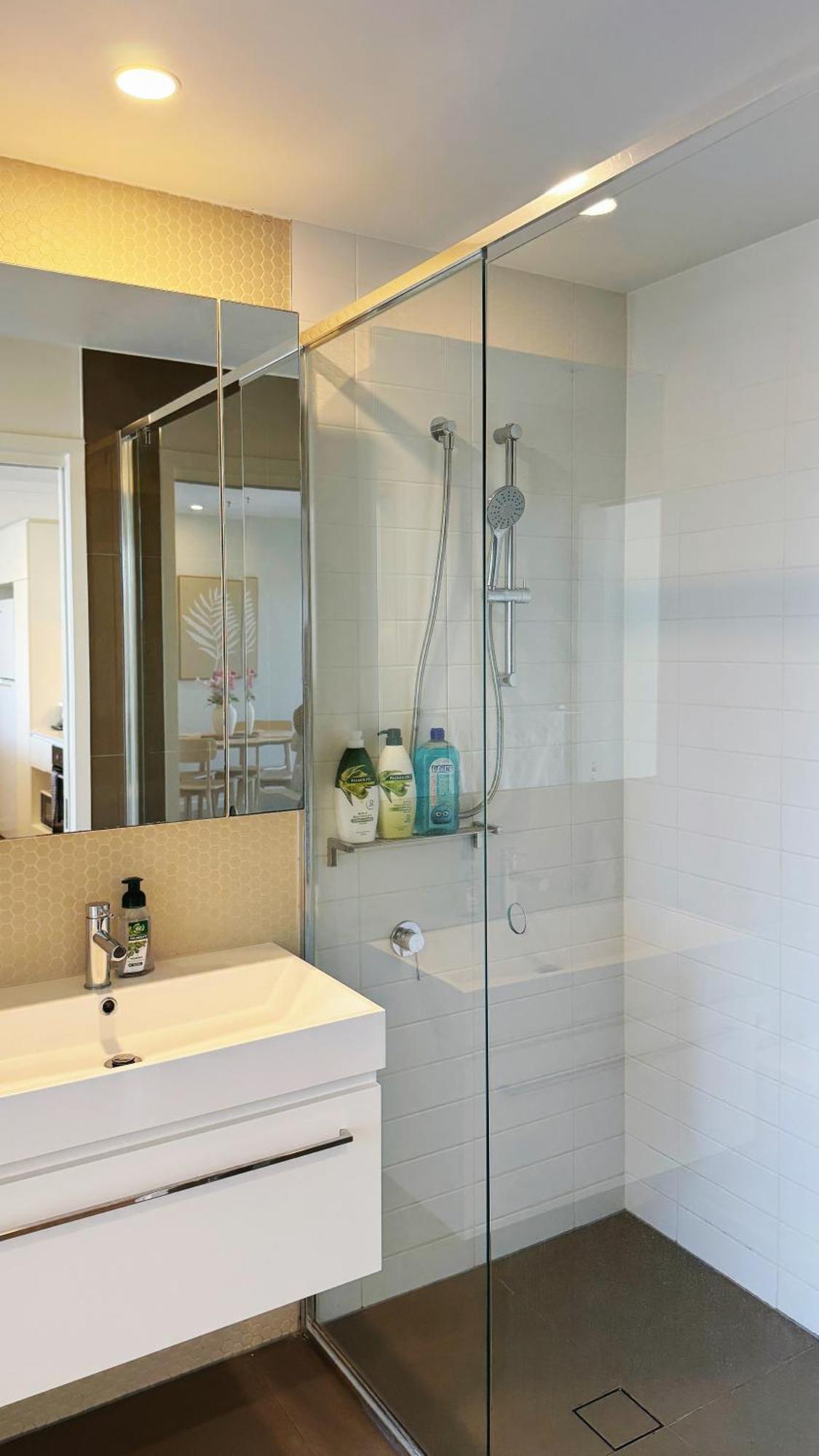 Amazing Views 2bd 2ba Homey Toowong Abode Pool M29