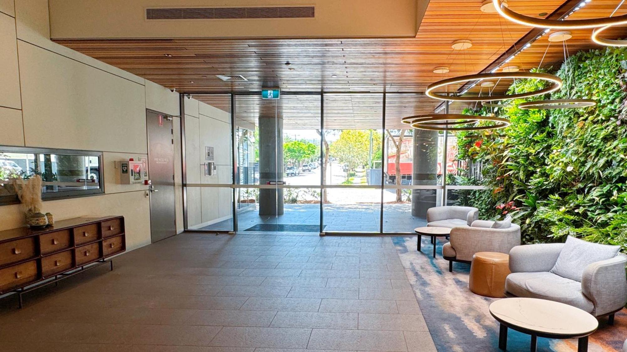 Apartment Amazing Views 2bd 2ba Homey Toowong Abode Pool M29