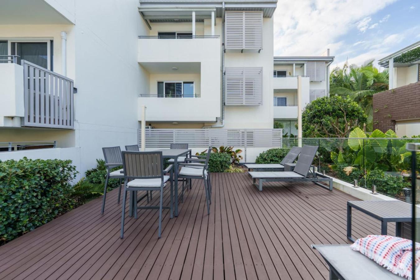 Dune Designer 2 Bedroom With River Views Parking Pool * Brisbane