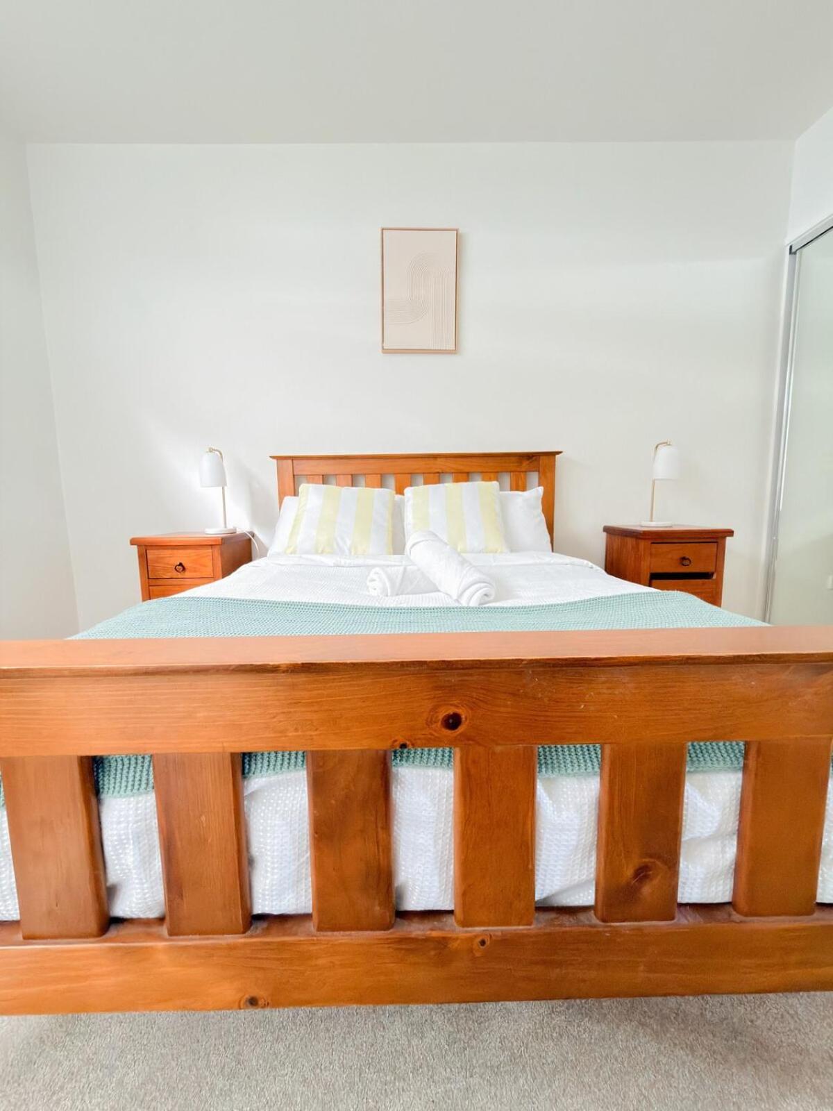 South Bank Penthouse - Streets Access - Free Parking Apartment Brisbane