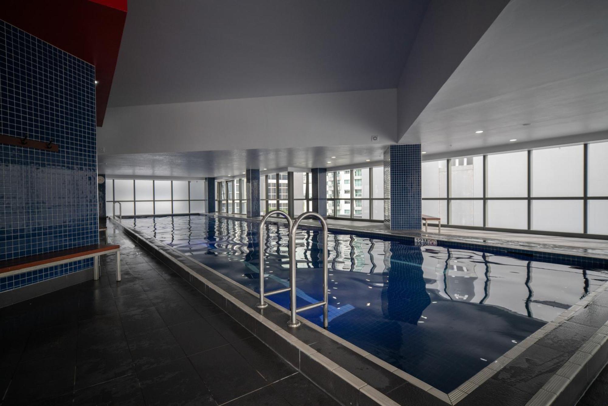Dreamy Skyline Views-pool Sauna Gym-meriton Soleil