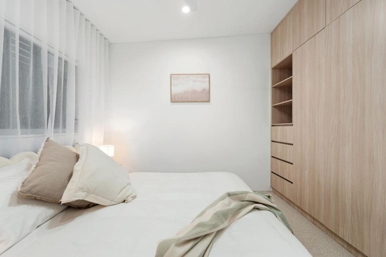 Dune Designer 2 Bedroom With River Views Parking Pool * Brisbane