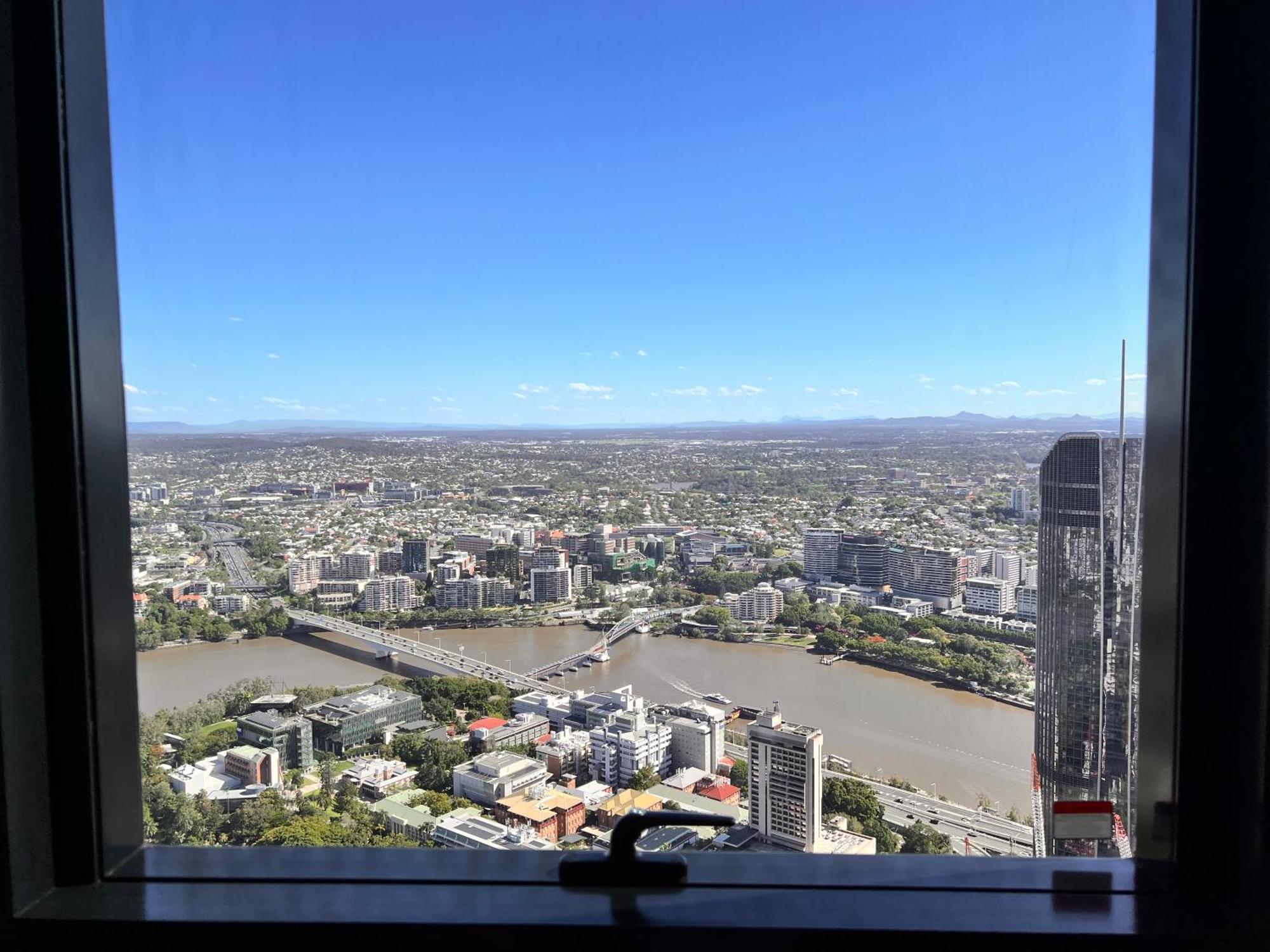 River And View Sky Tower L78 2b2b Brisbane