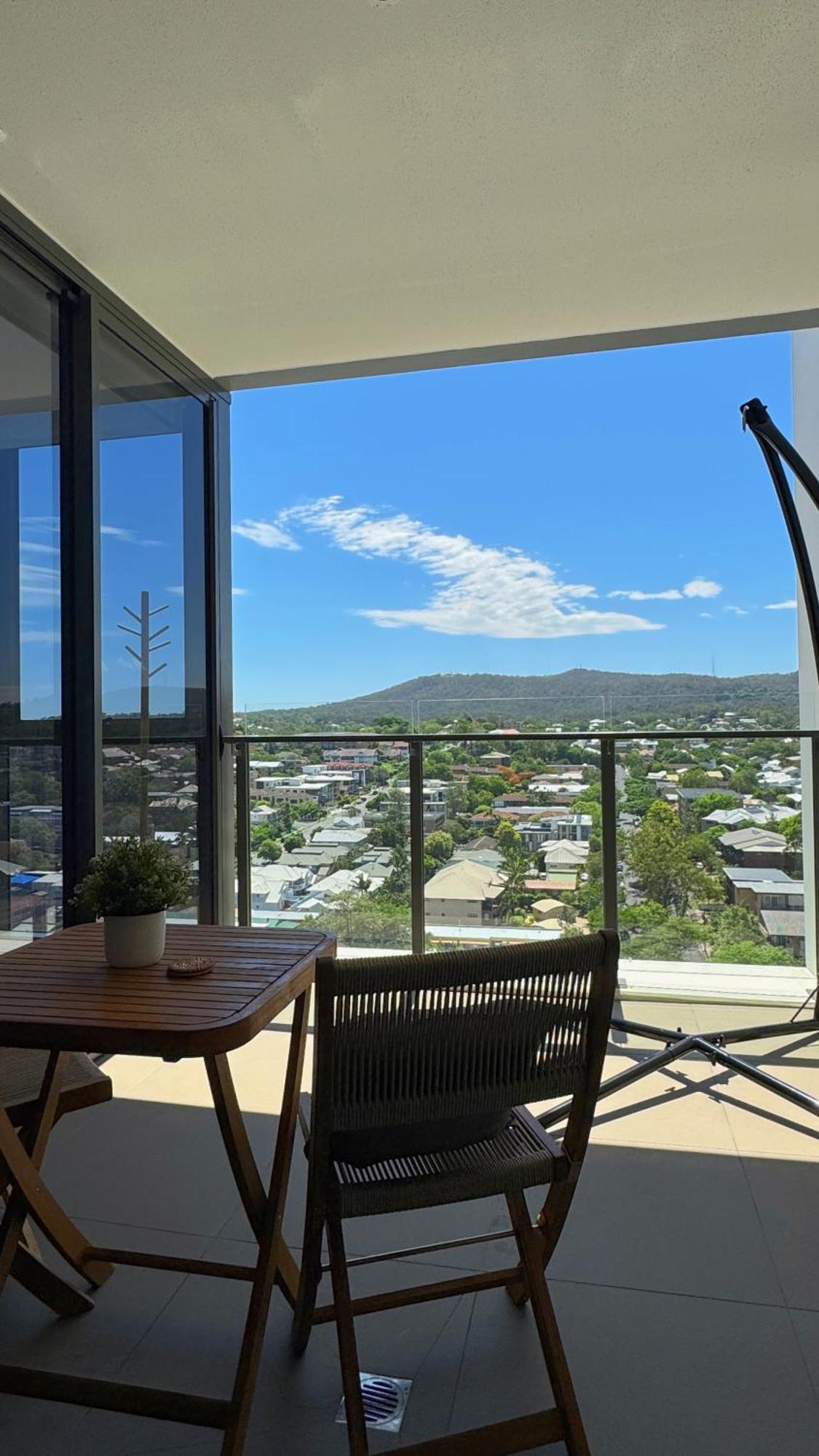 Apartment Amazing Views 2bd 2ba Homey Toowong Abode Pool M29 *