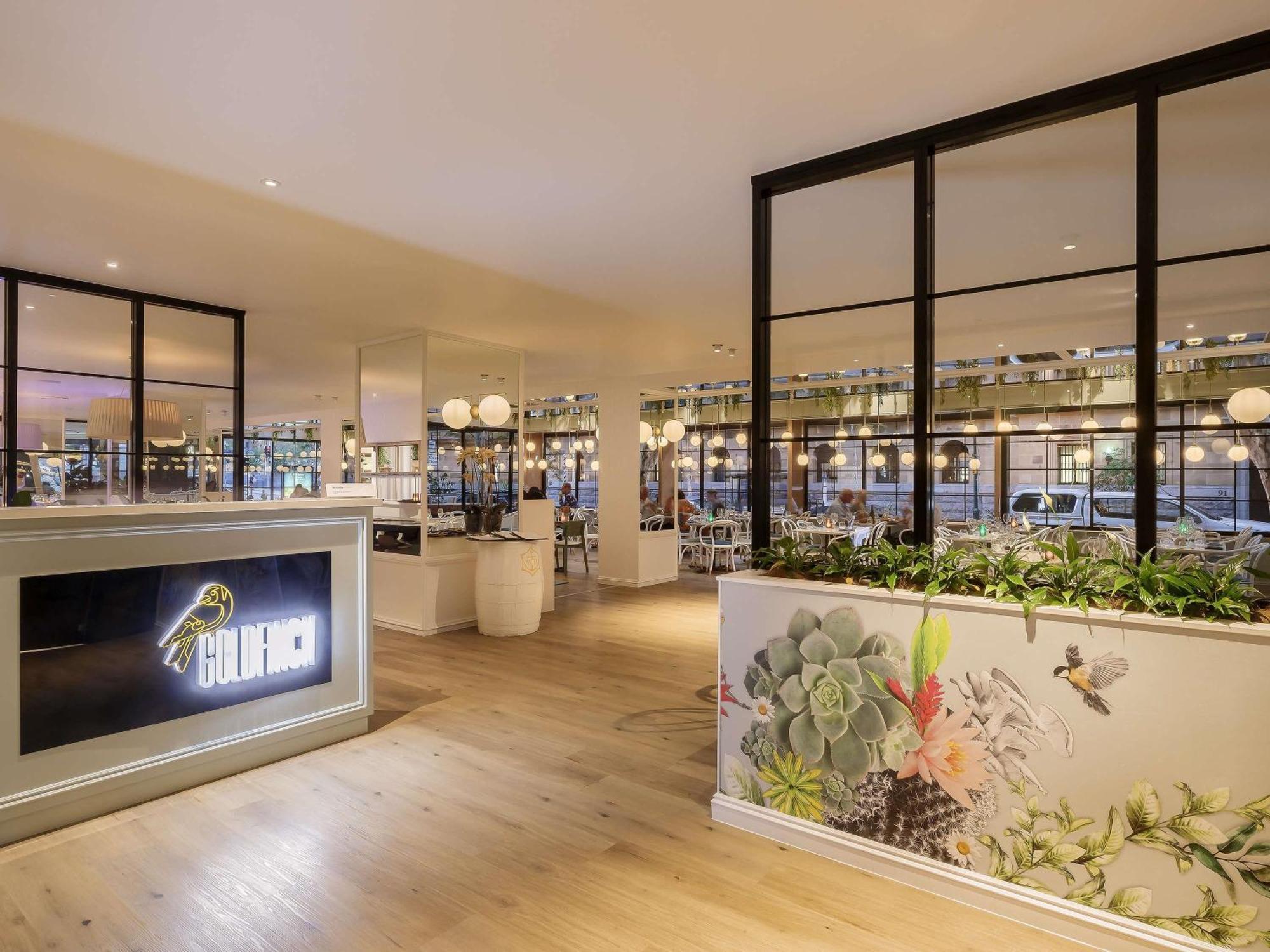 Mercure King George Square 4* Brisbane