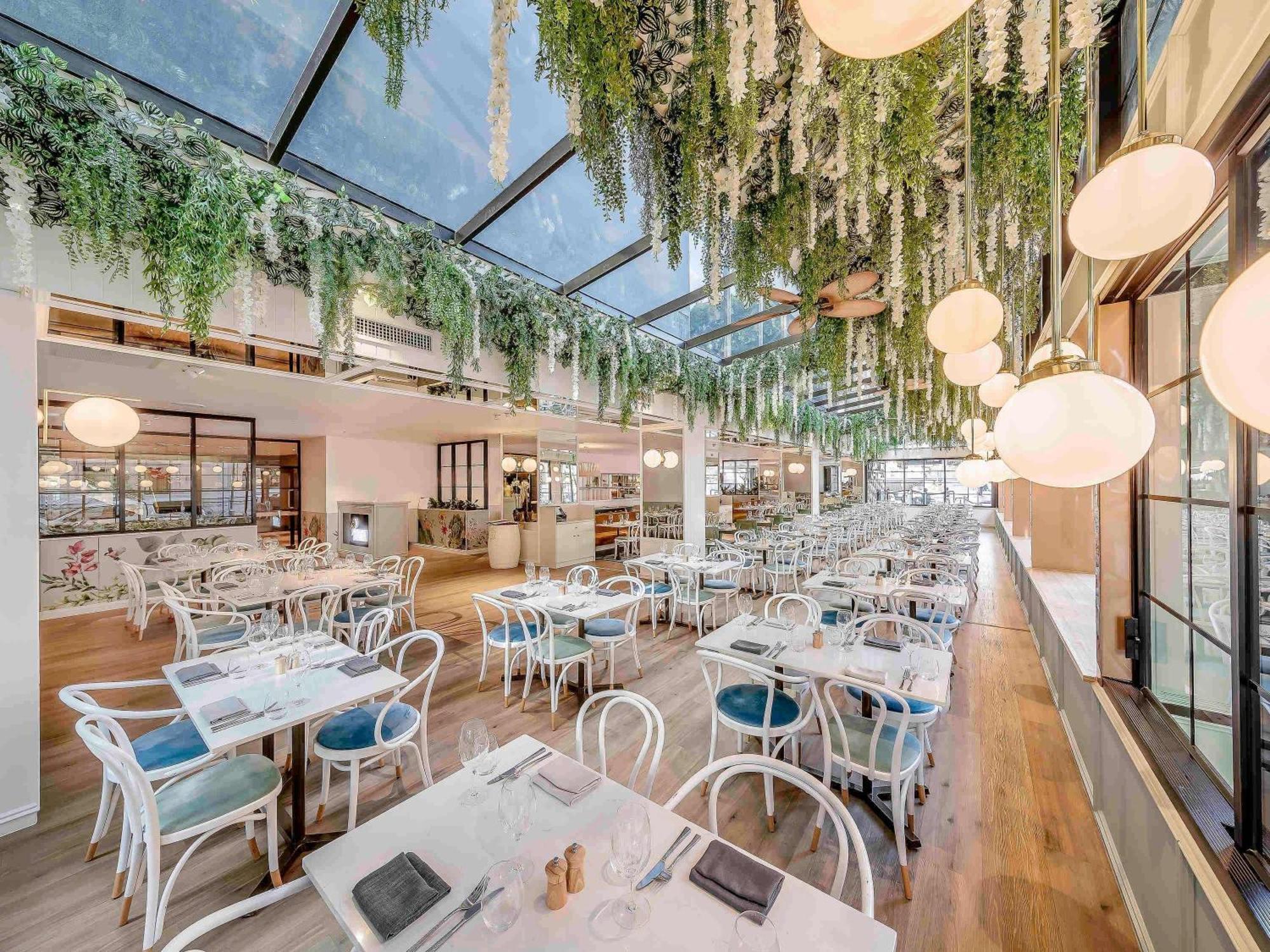 Mercure King George Square 4*