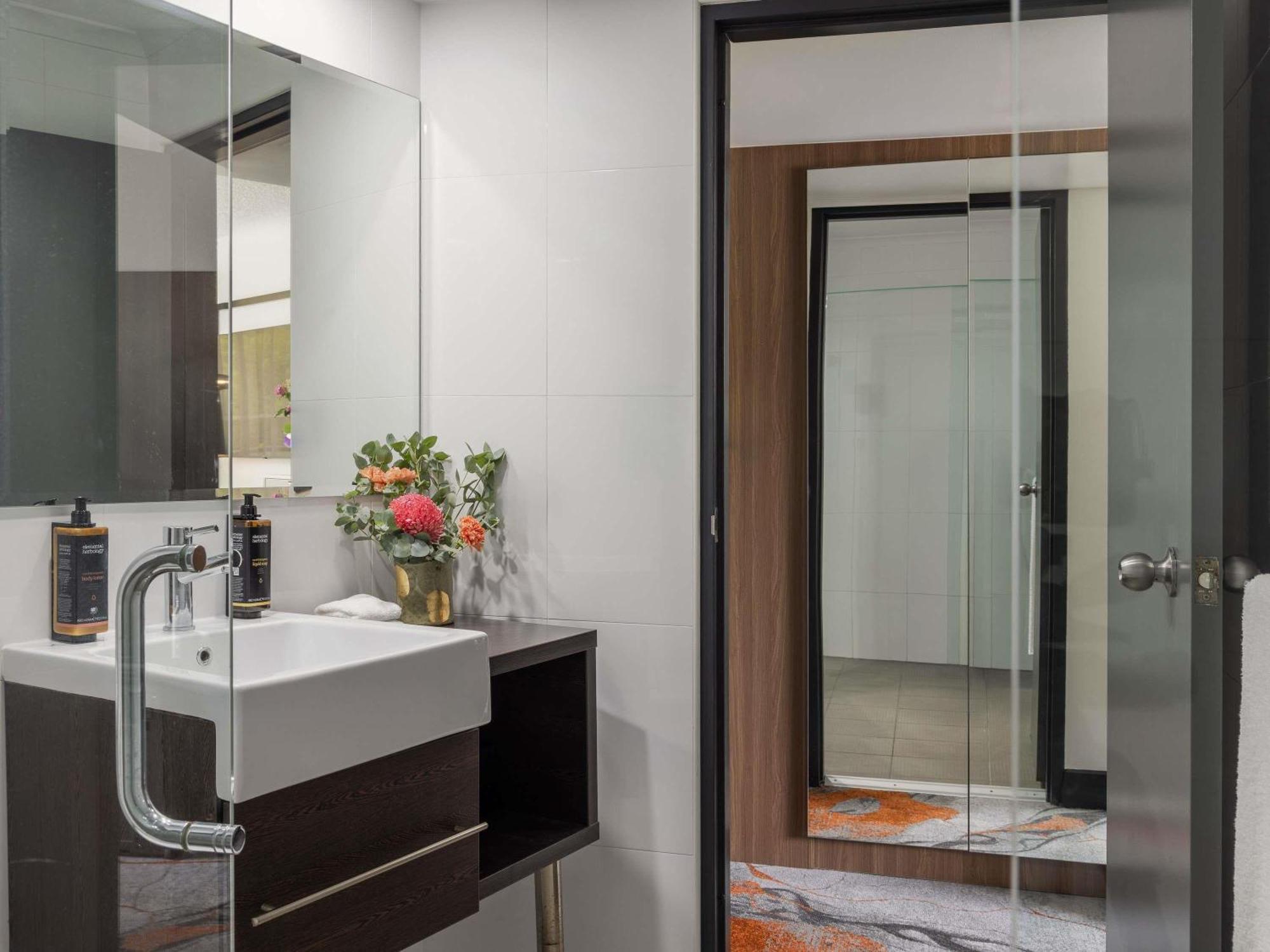 Hotel Mercure Spring Hill
