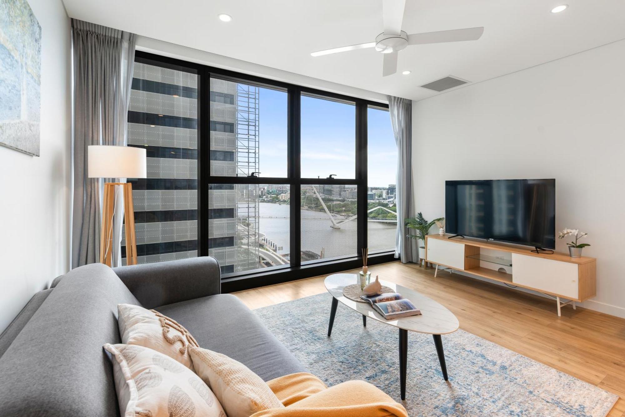 Centre Of At Riverfront Apartment Brisbane