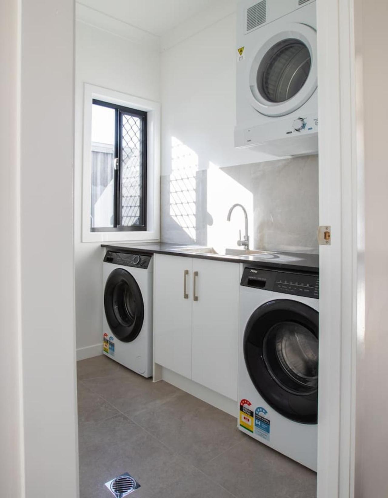 Holiday home Budget Private With Kitchen Ensuite And Ac