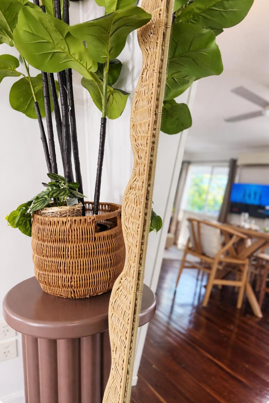2br Chic Urban Escape In Norman Park Near Bne With Parking Brisbane